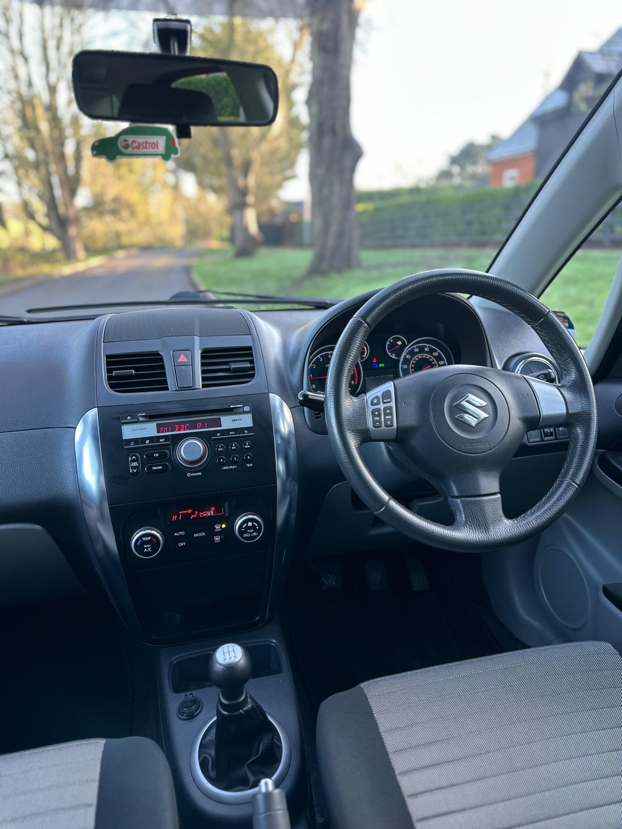 2011 Suzuki SX4 1.6 SZ5 4Grip Euro 5 5dr • 97,000 miles image 22