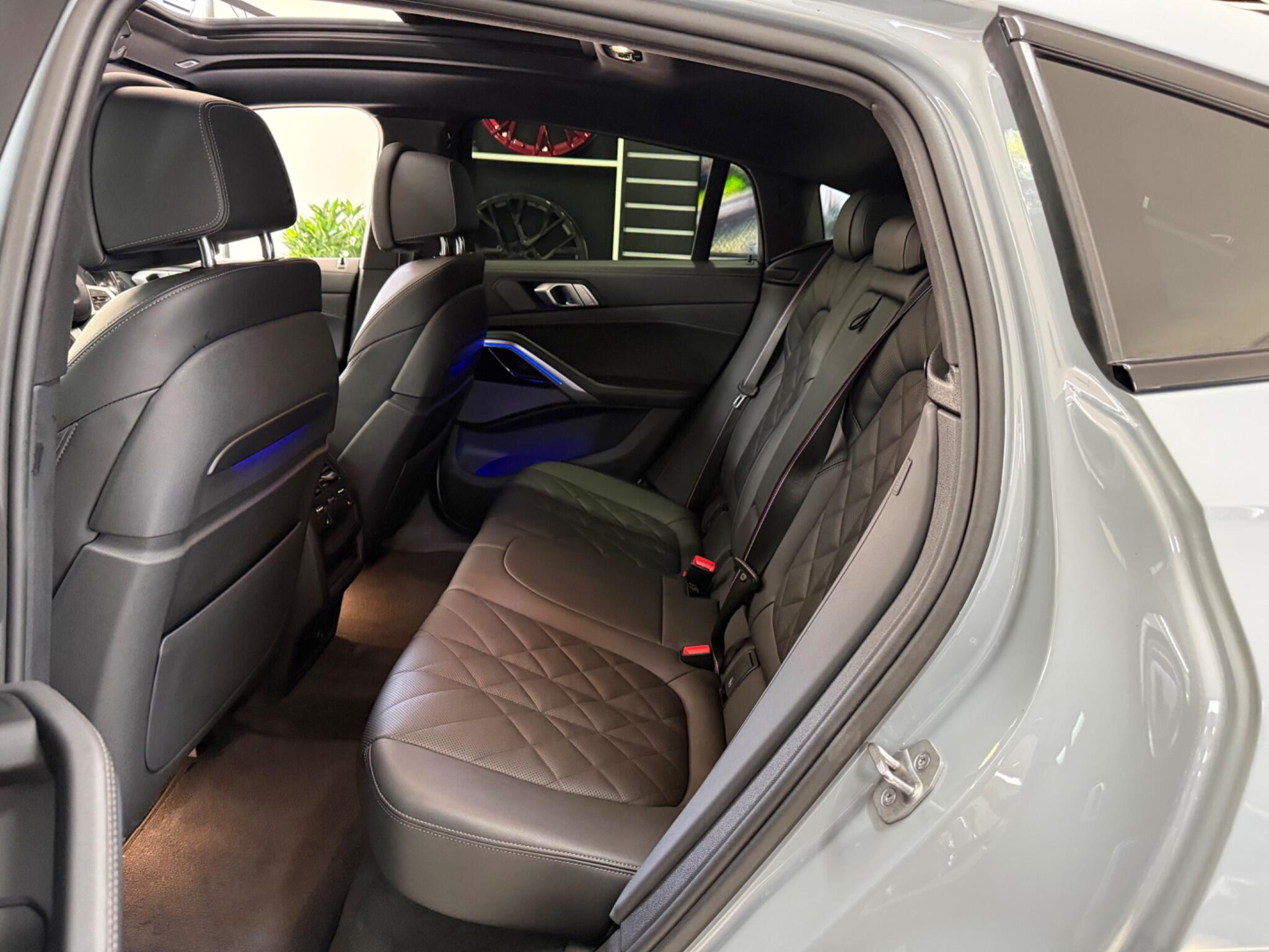 BMW X6 view 43