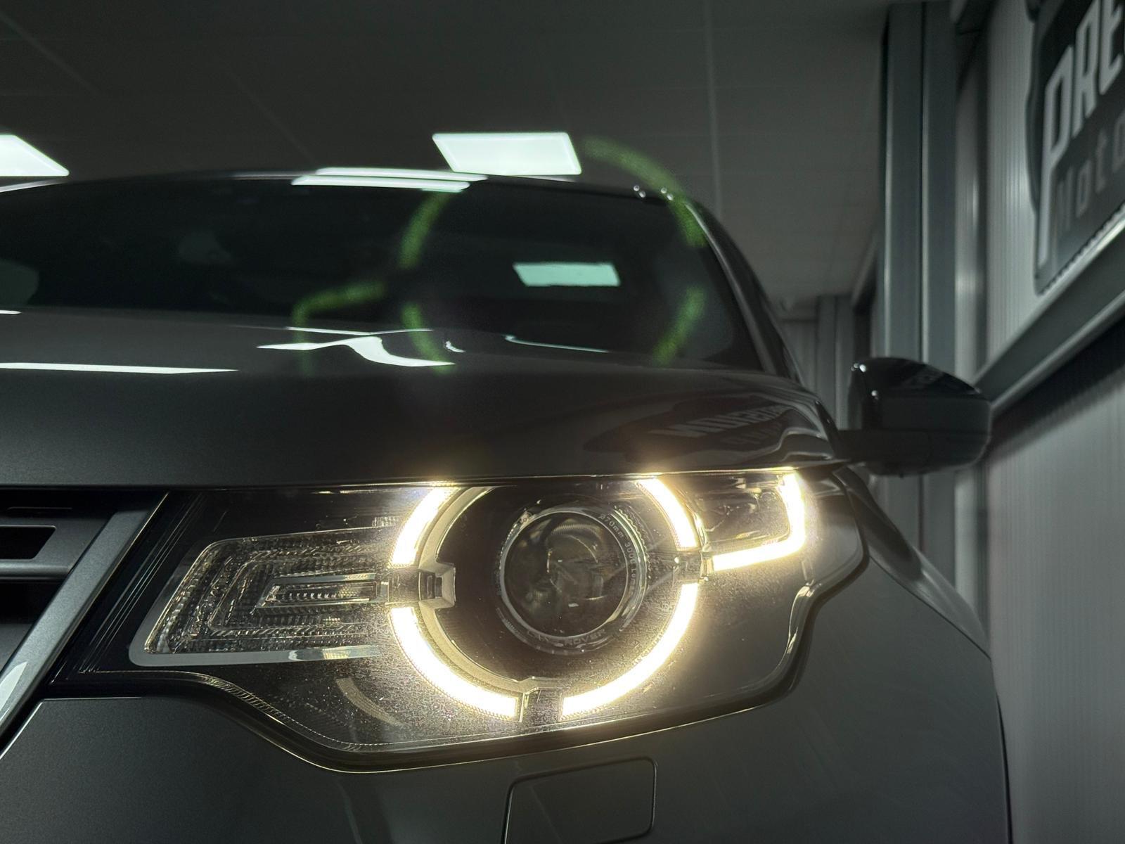 Land Rover Discovery Sport view 39