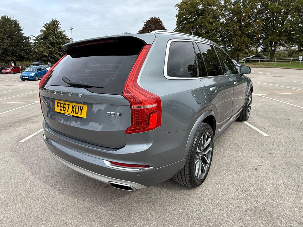 Volvo XC90 view 47