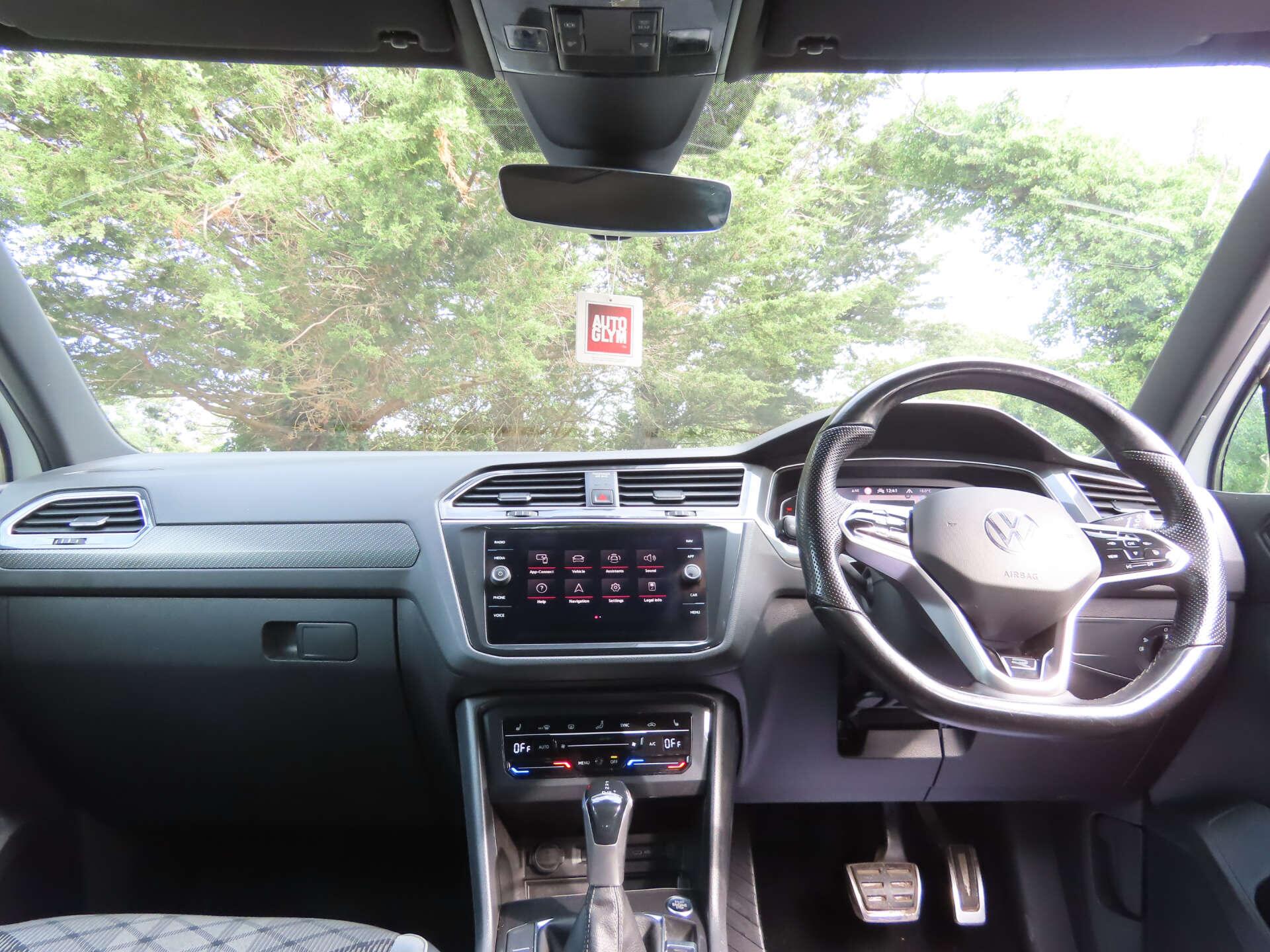 Volkswagen Tiguan view 7