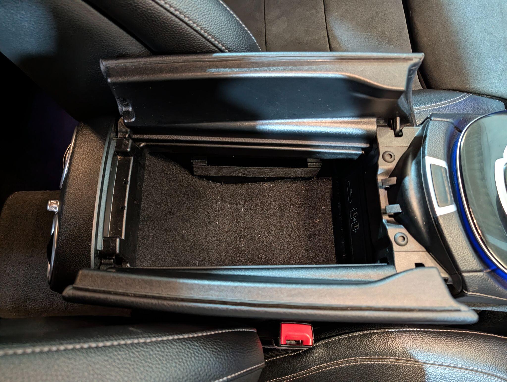 Mercedes-Benz E-Class view 77