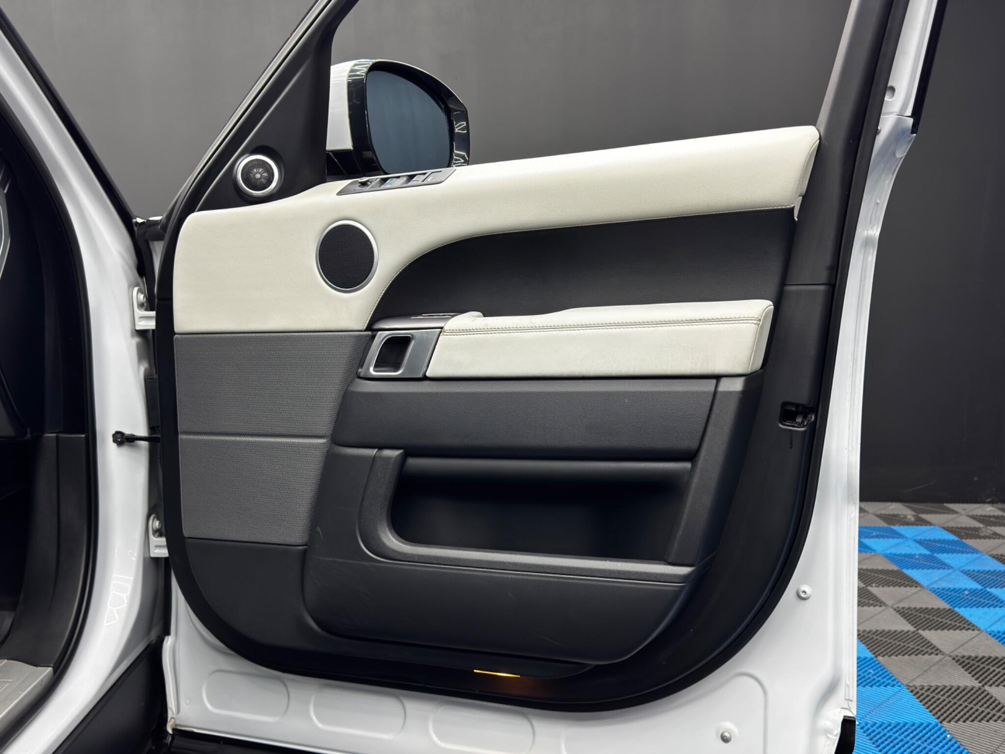 Land Rover Range Rover Sport view 38