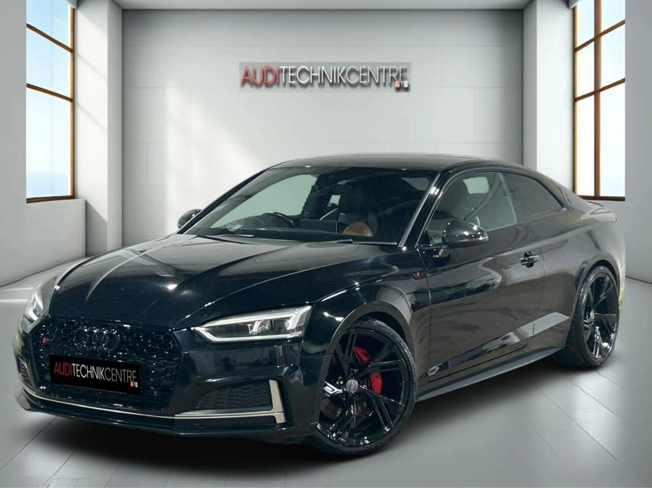 Audi S5 view 4