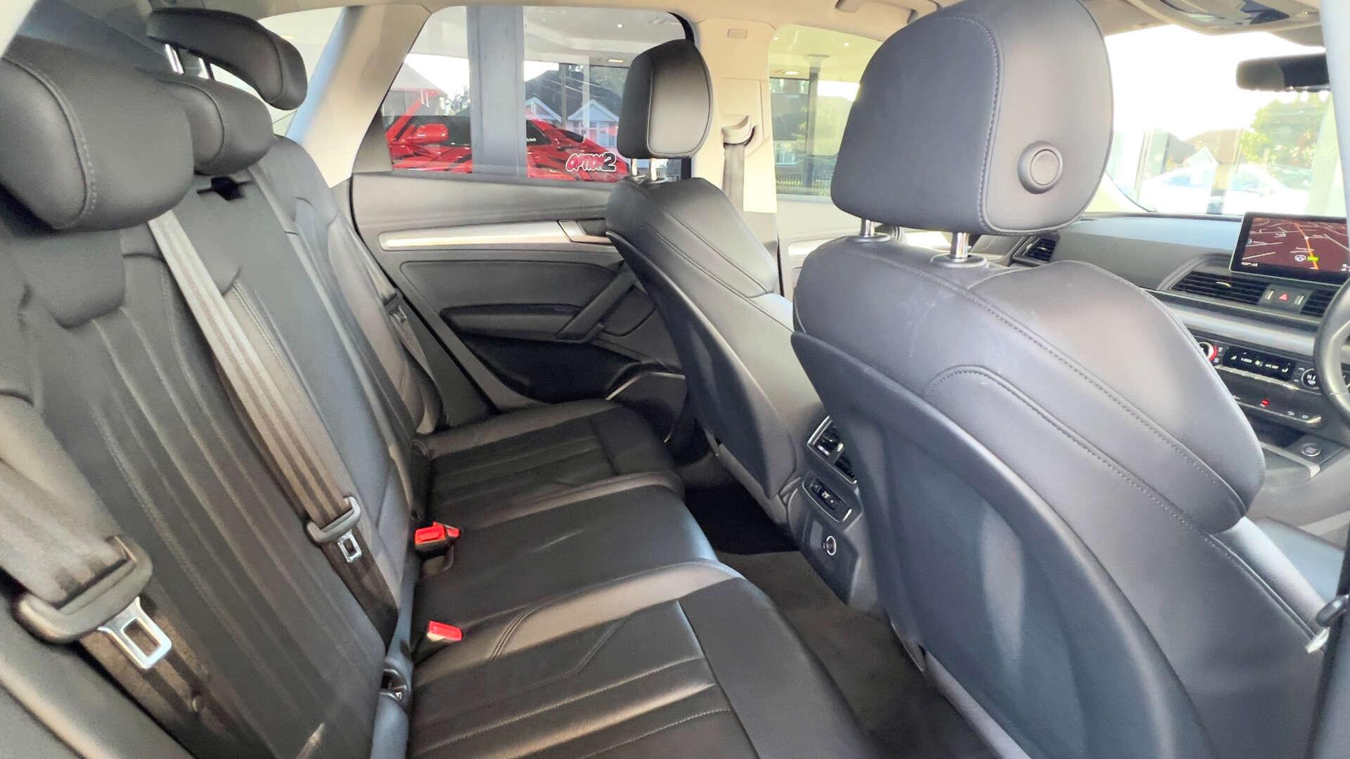 Audi Q5 view 23