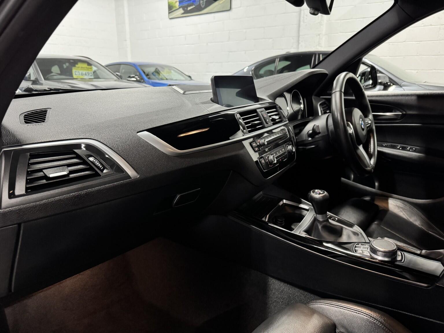 BMW 1 Series view 16