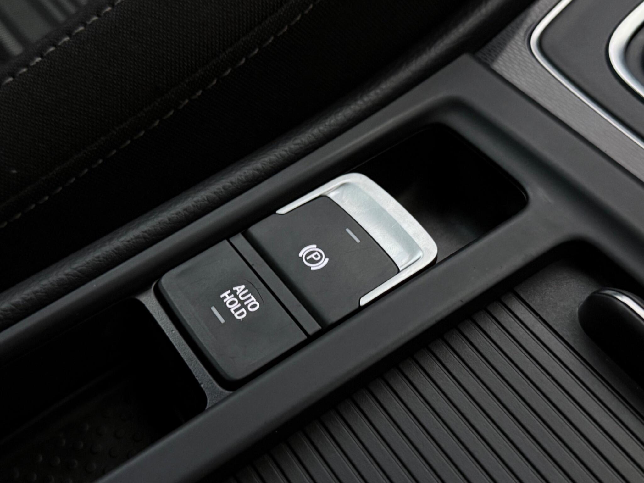 Volkswagen Golf view 19