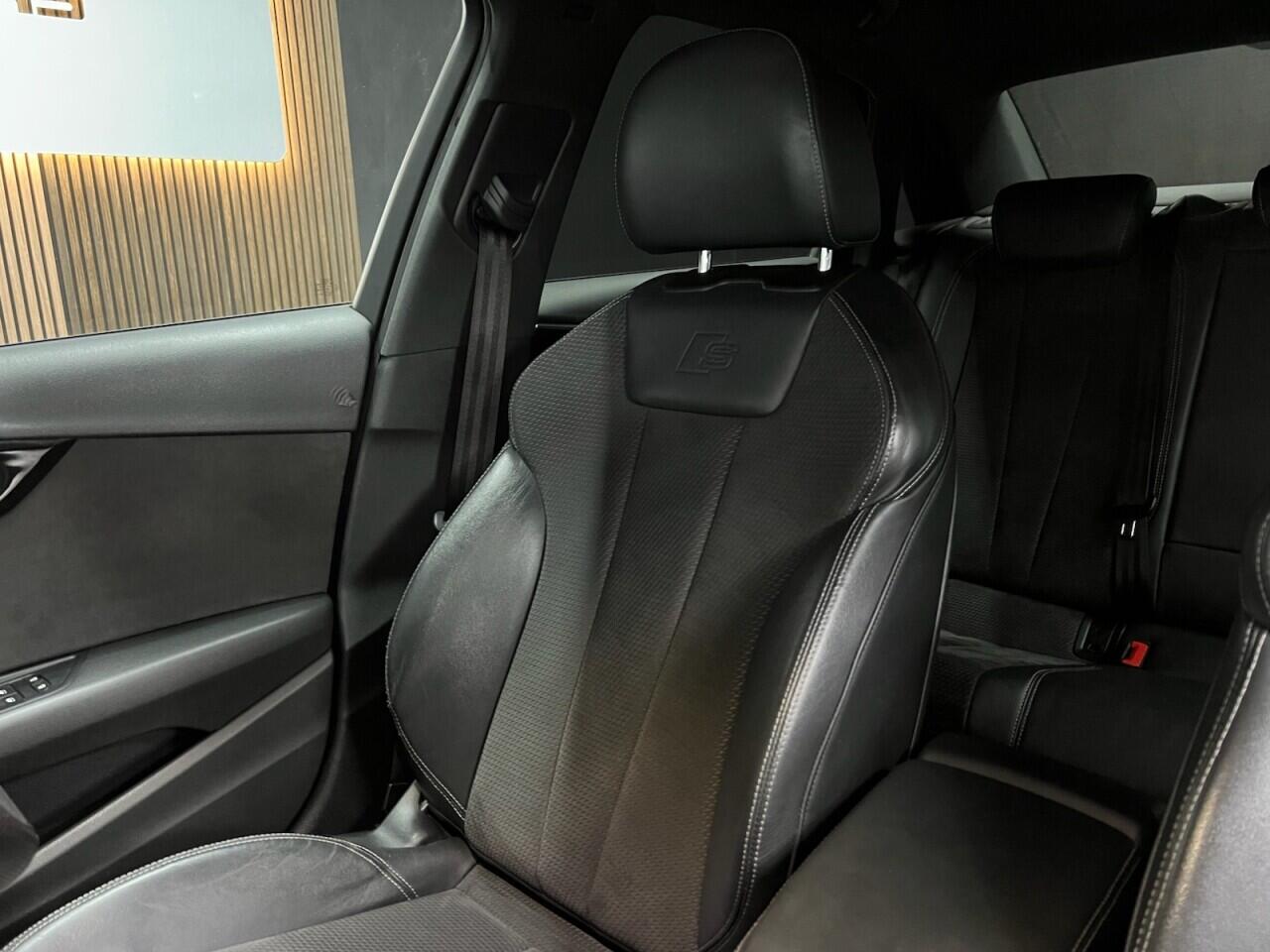 Audi A4 view 30