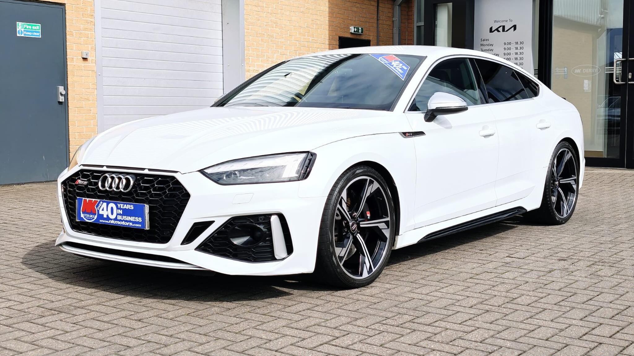 Audi RS5 view 7