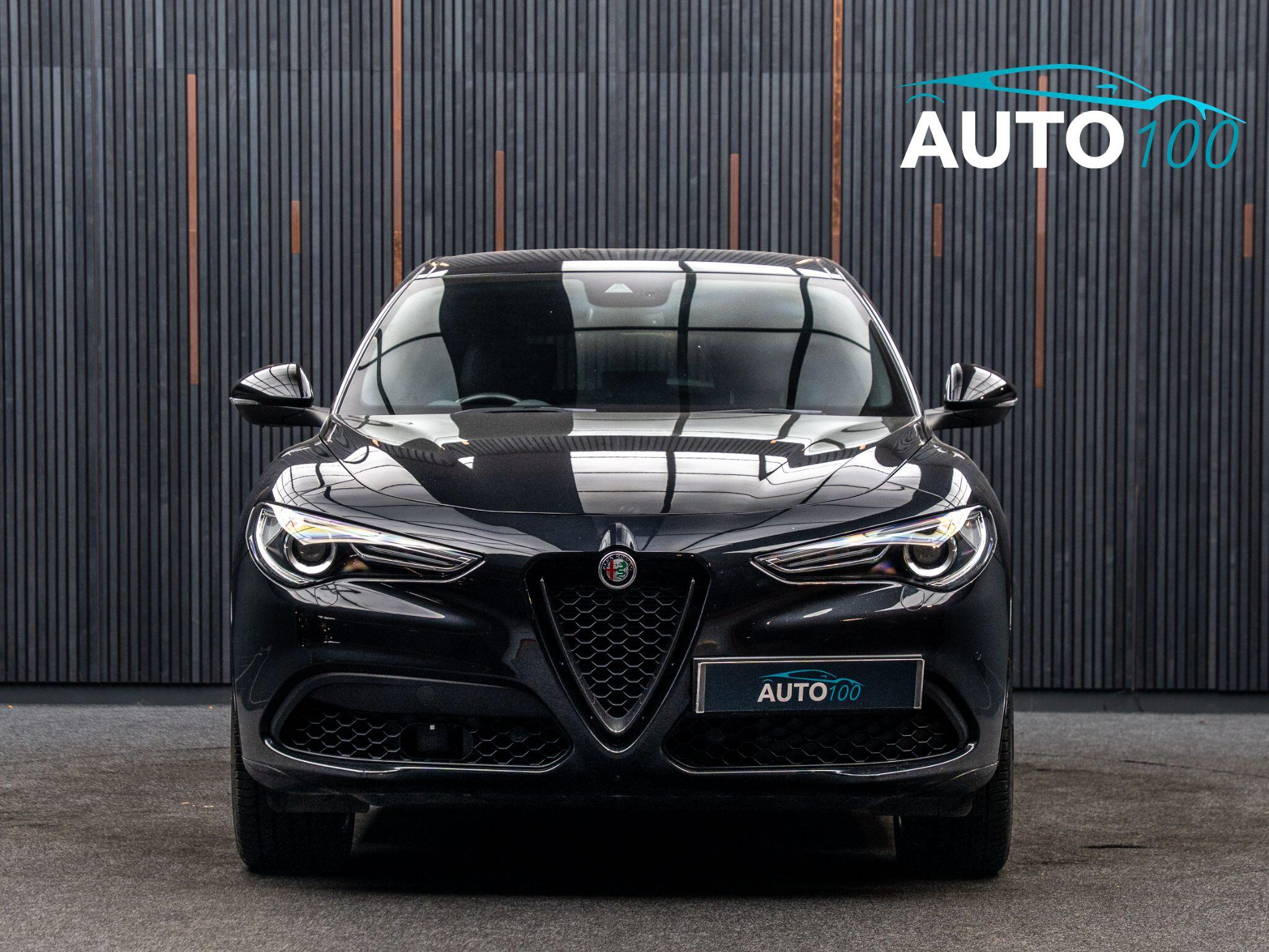 Alfa Romeo Stelvio view 11