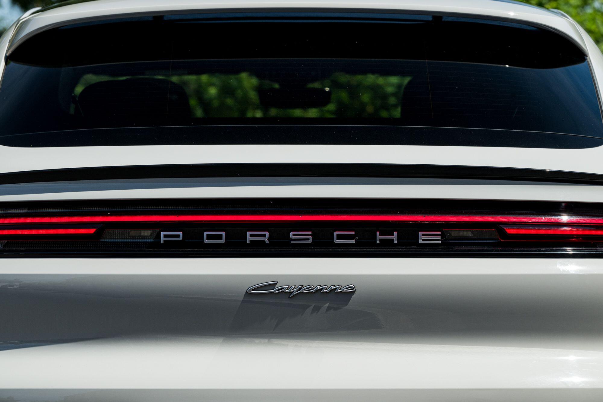Porsche Cayenne view 26
