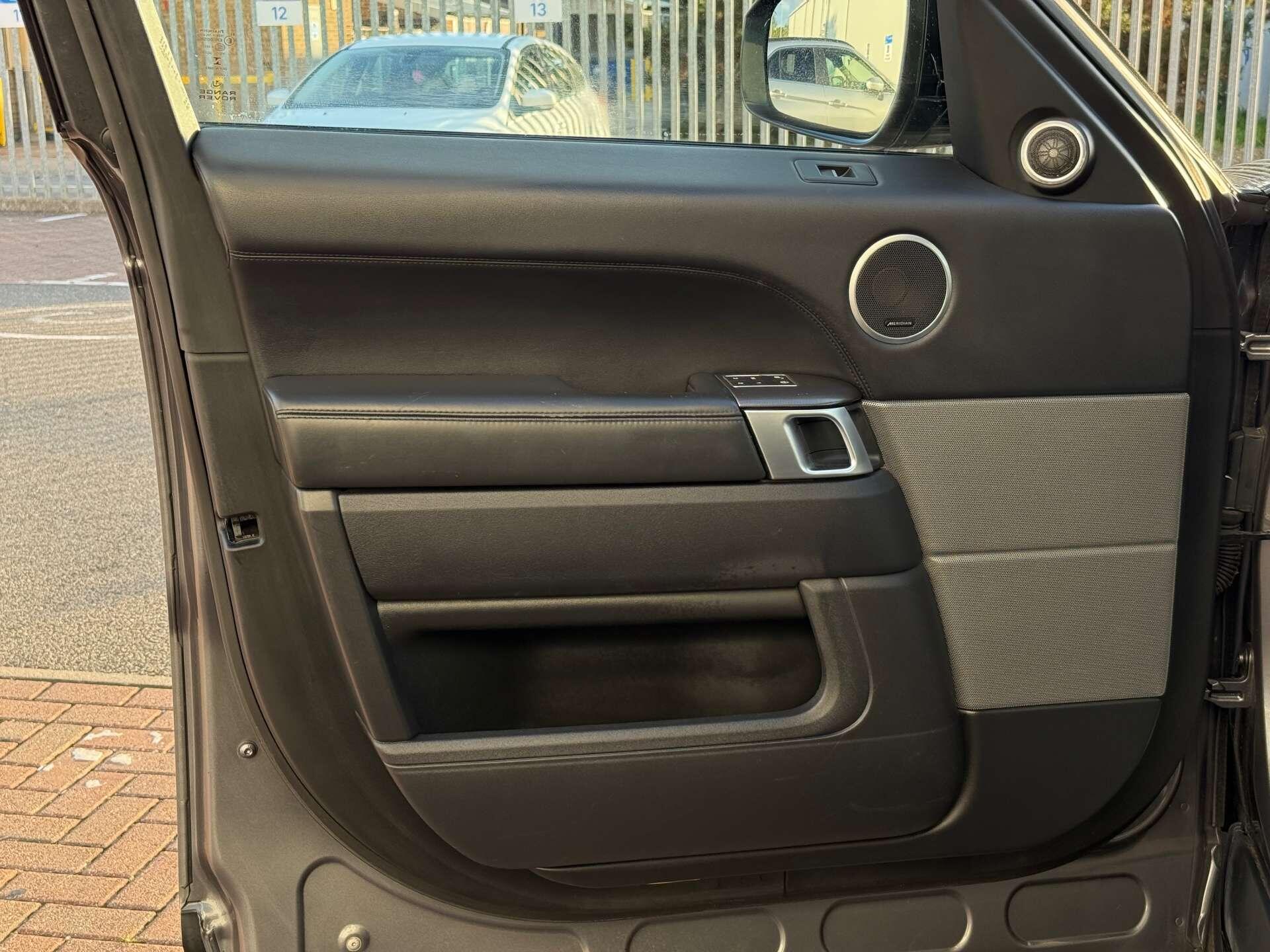 Land Rover Range Rover Sport view 61