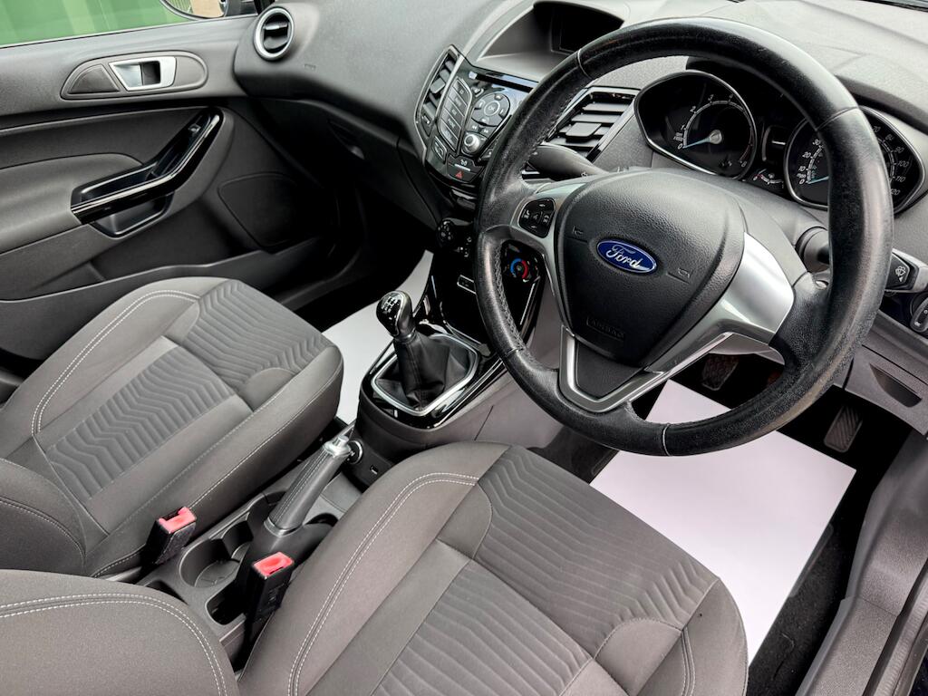 Ford Fiesta view 15