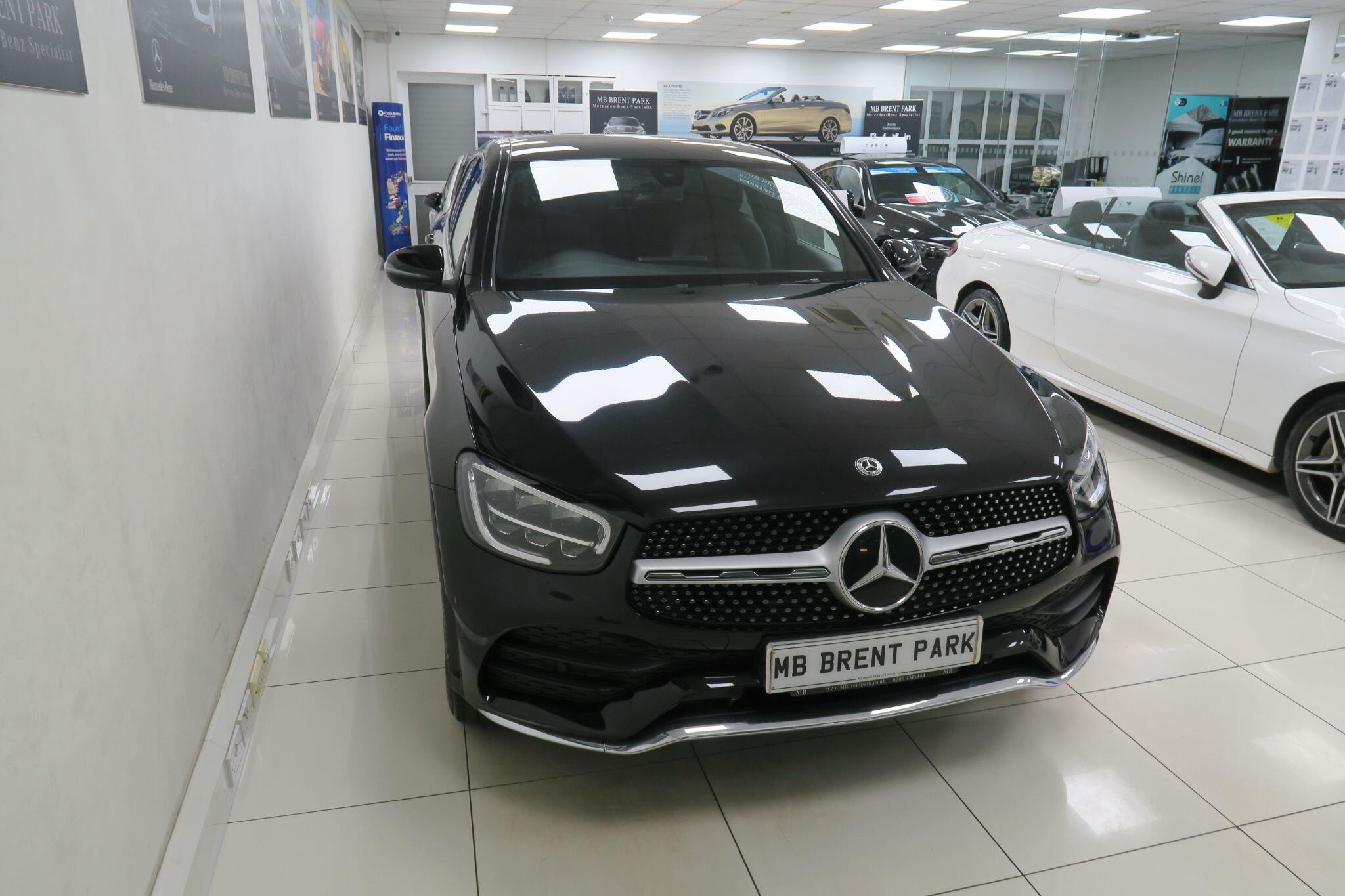 Mercedes-Benz GLC view 12