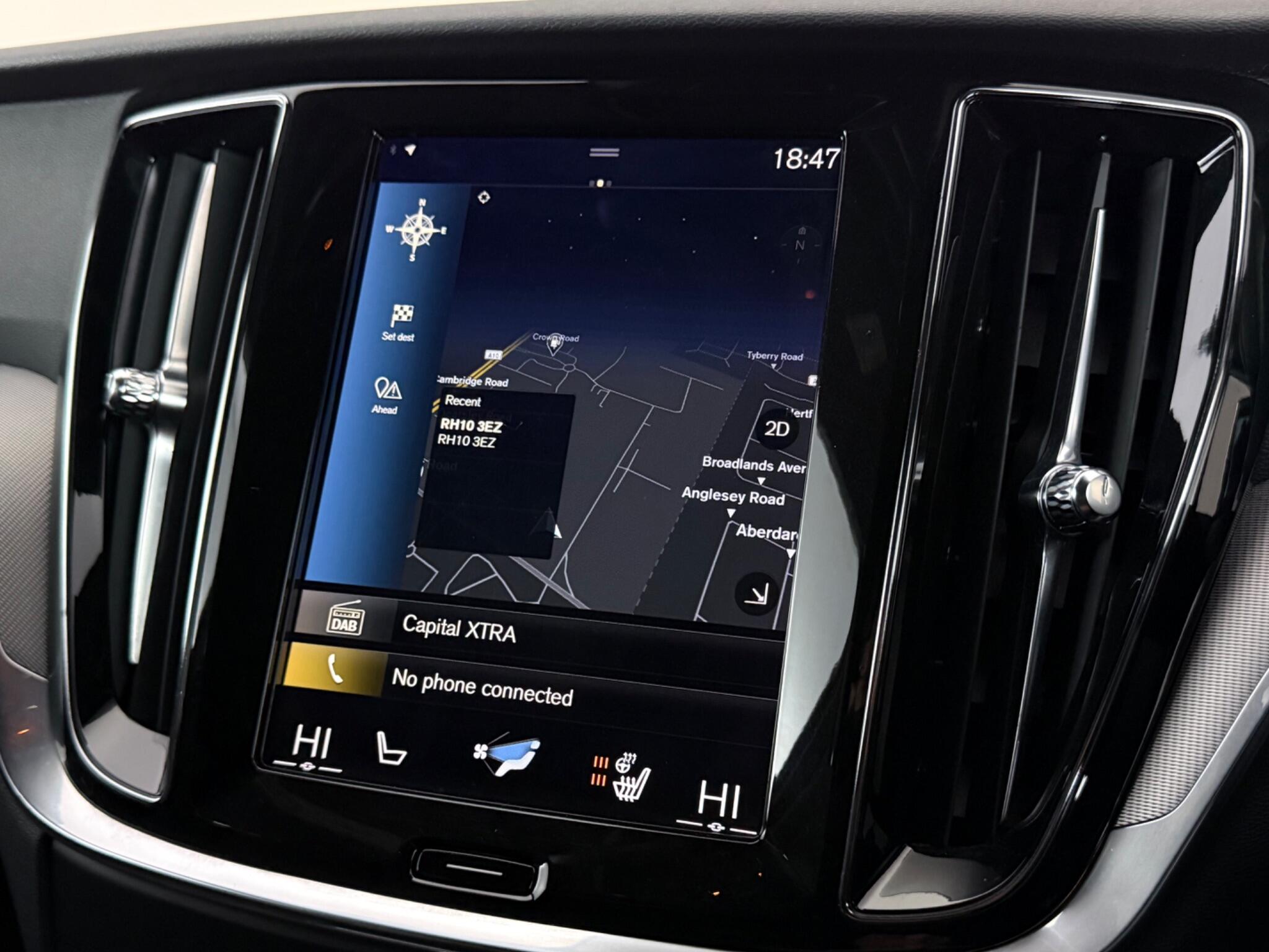 Volvo S60 view 28