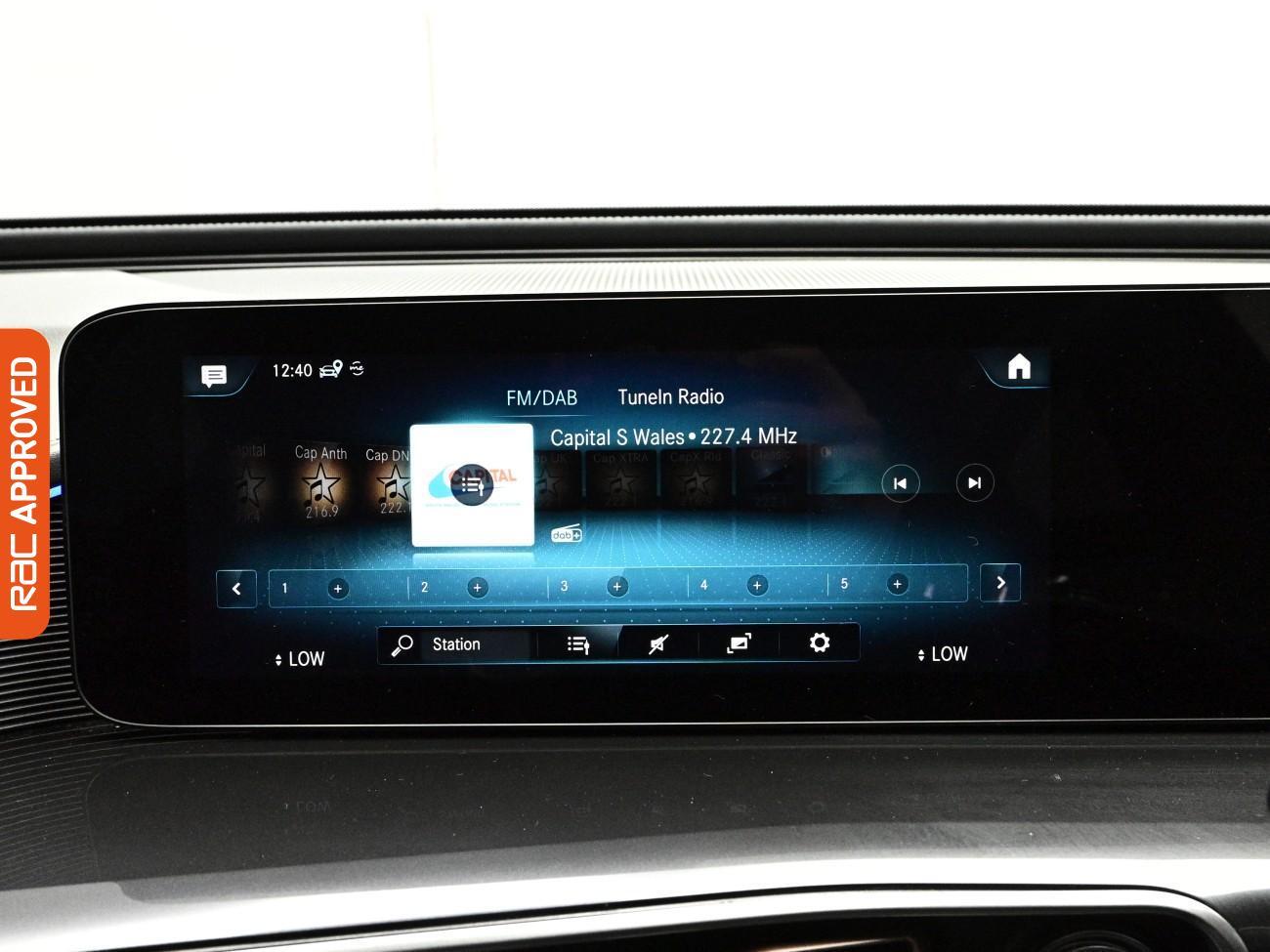Mercedes-Benz Eqc view 19