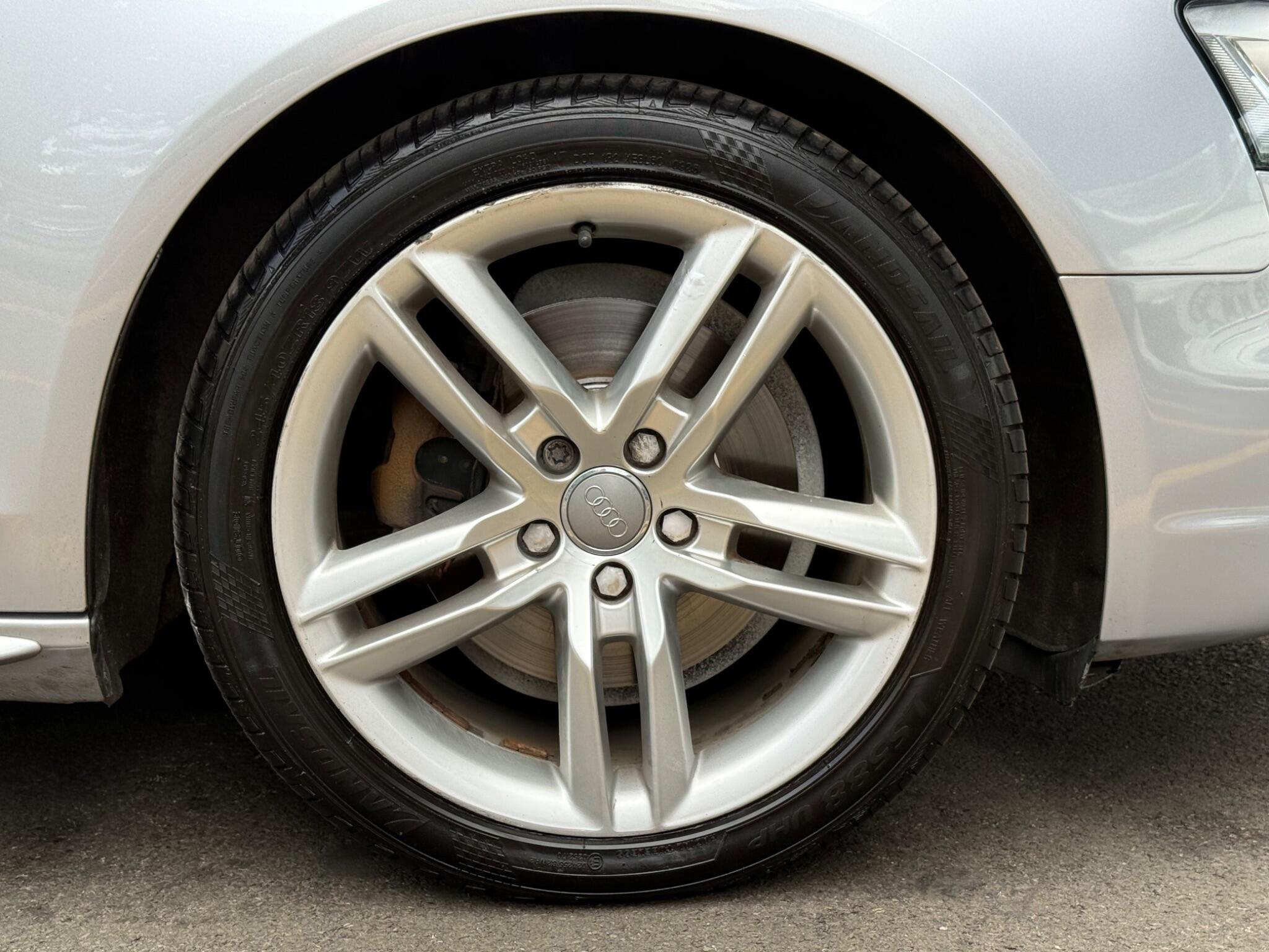 Audi A4 view 34