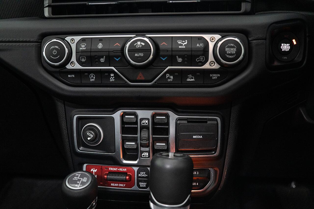 Jeep Wrangler view 17