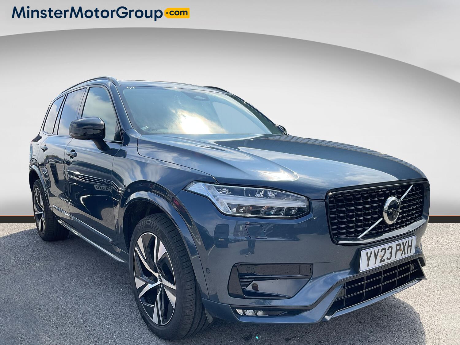 2023 Volvo XC90 in Blue for sale