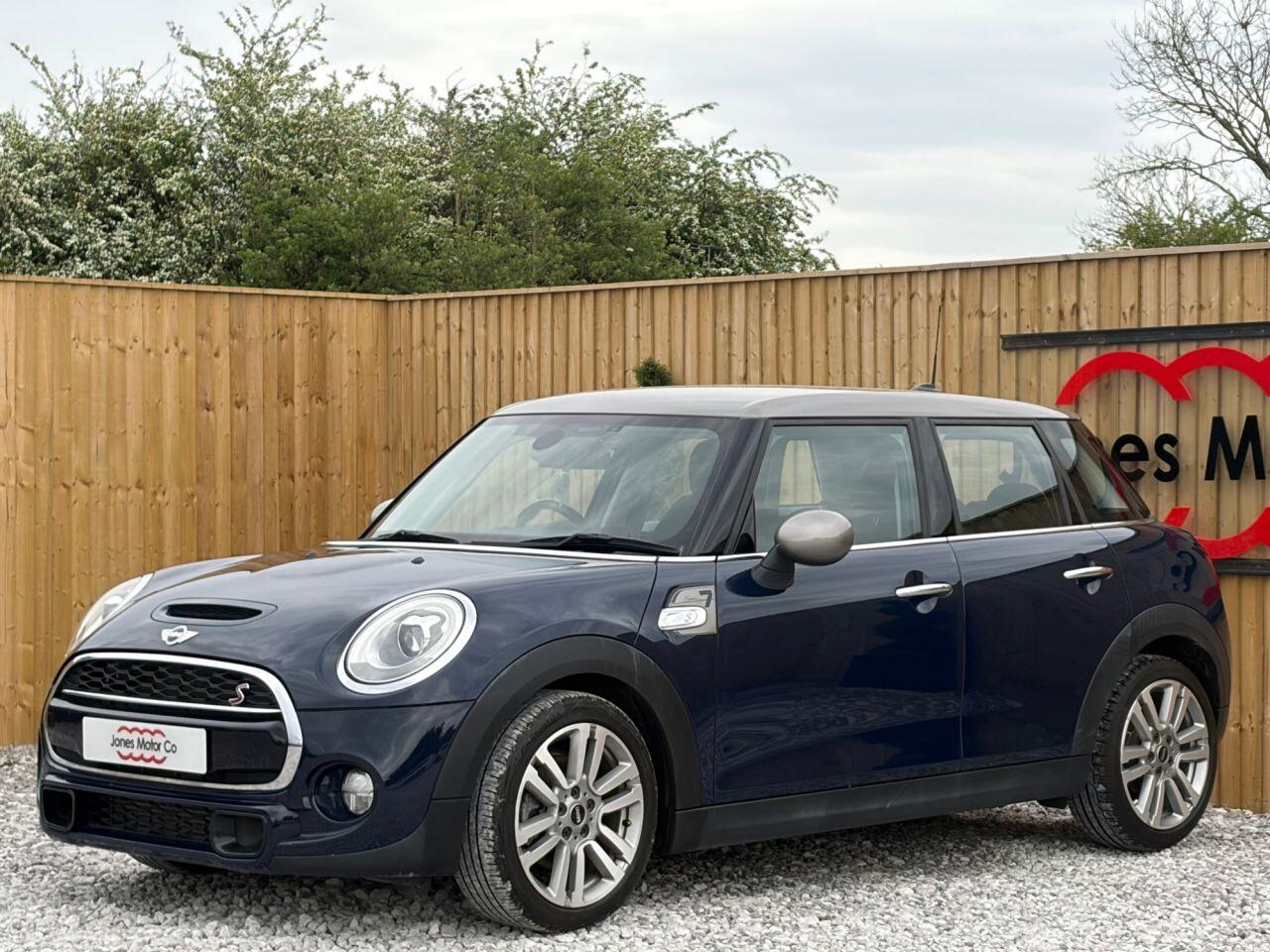 MINI Hatch view 4