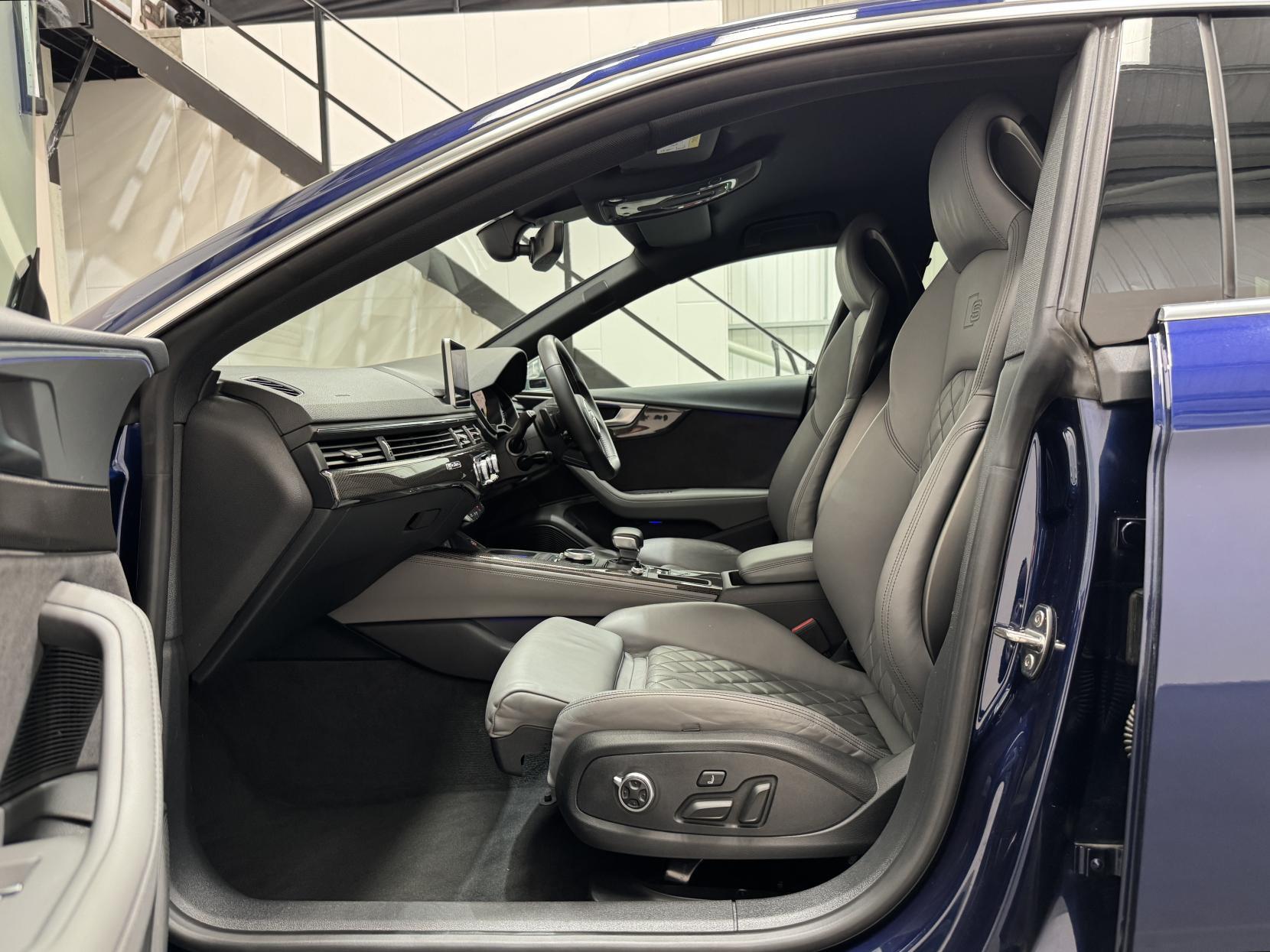 Audi S5 view 49