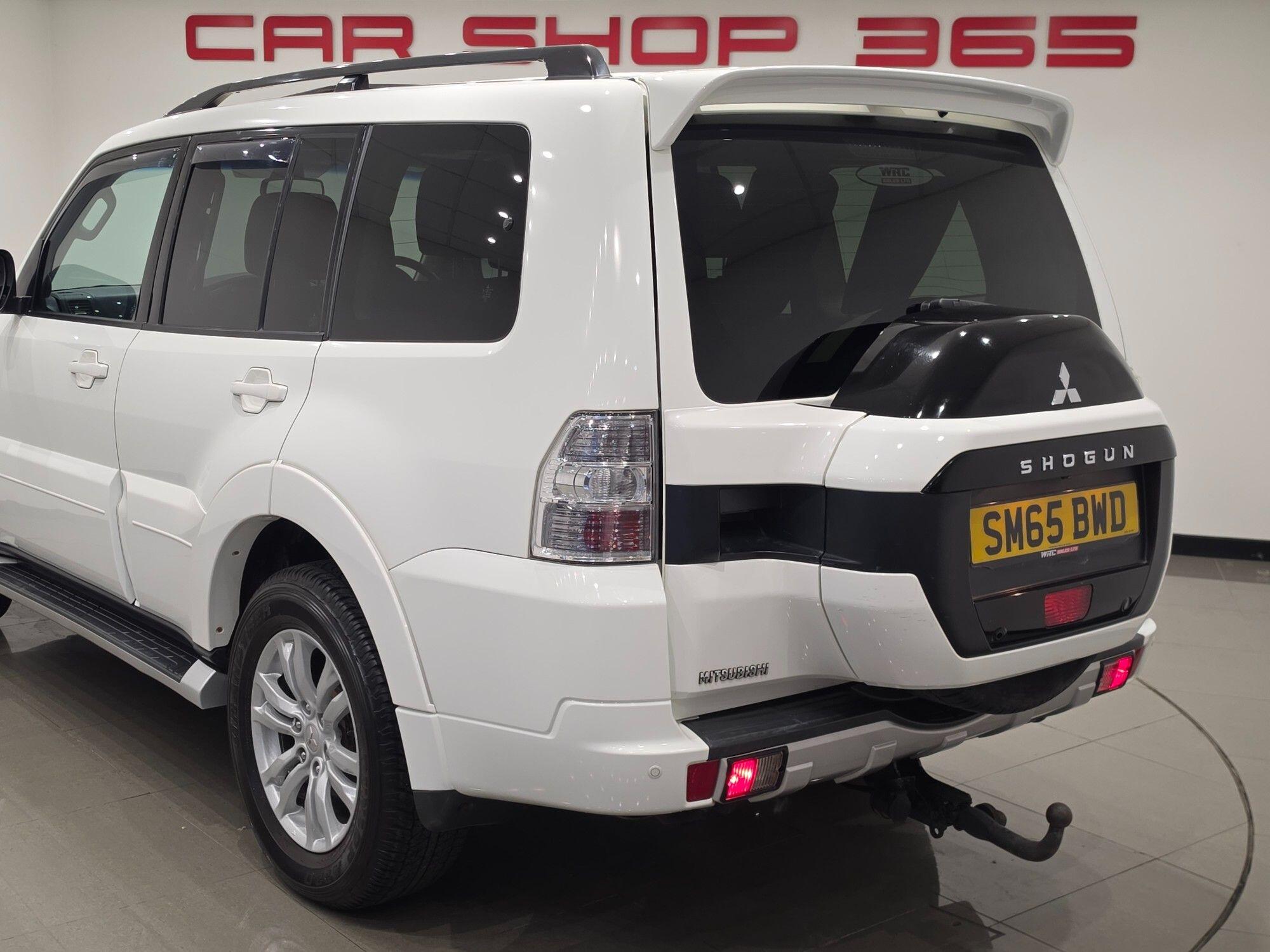 Mitsubishi Shogun view 80
