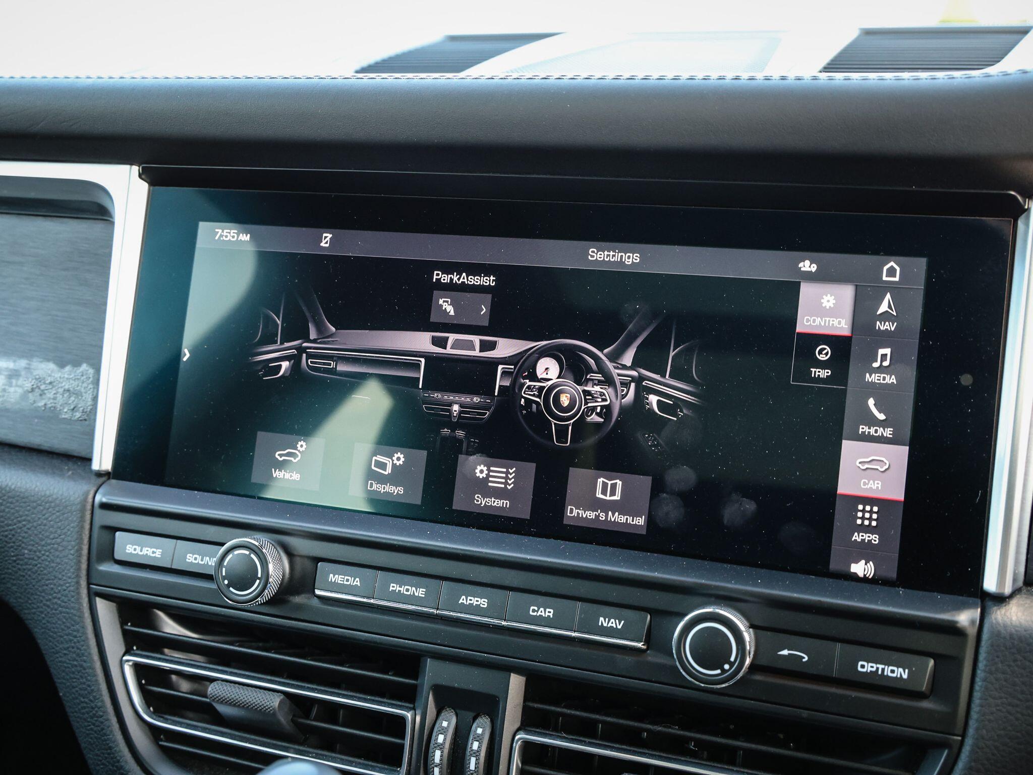 Porsche Macan view 47