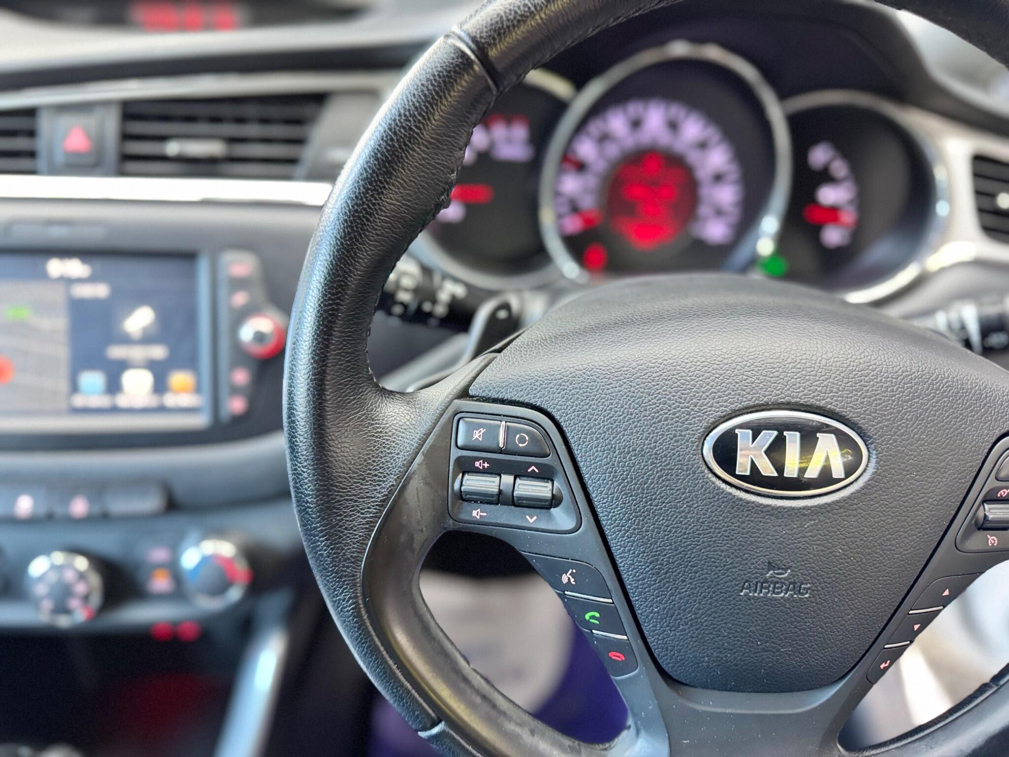Kia Proceed view 41