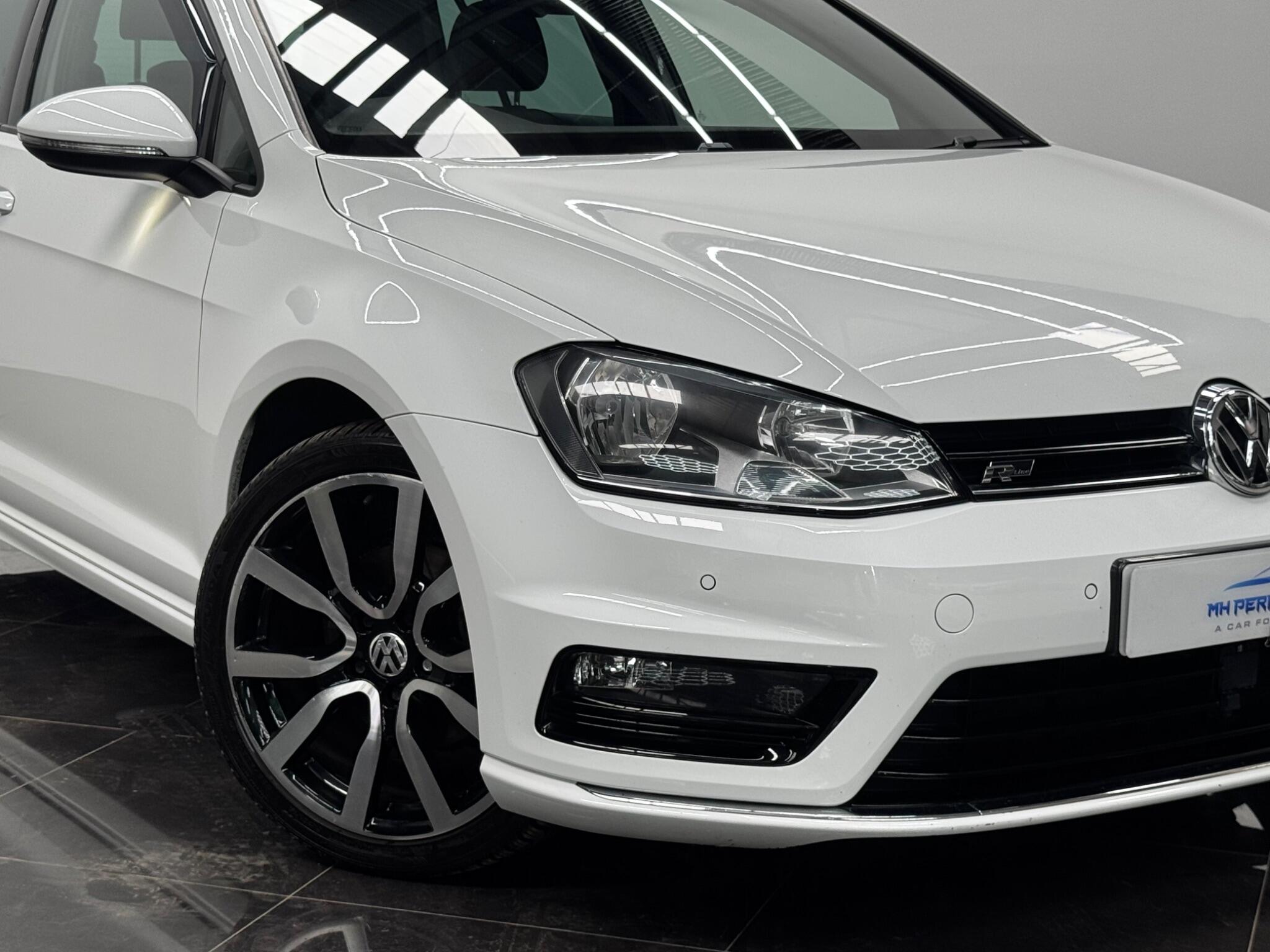 Volkswagen Golf view 10