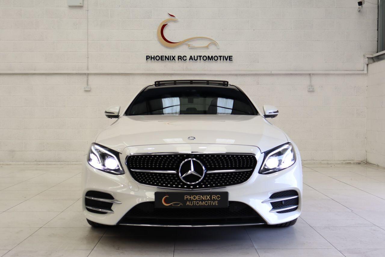 Mercedes-Benz E-Class view 4
