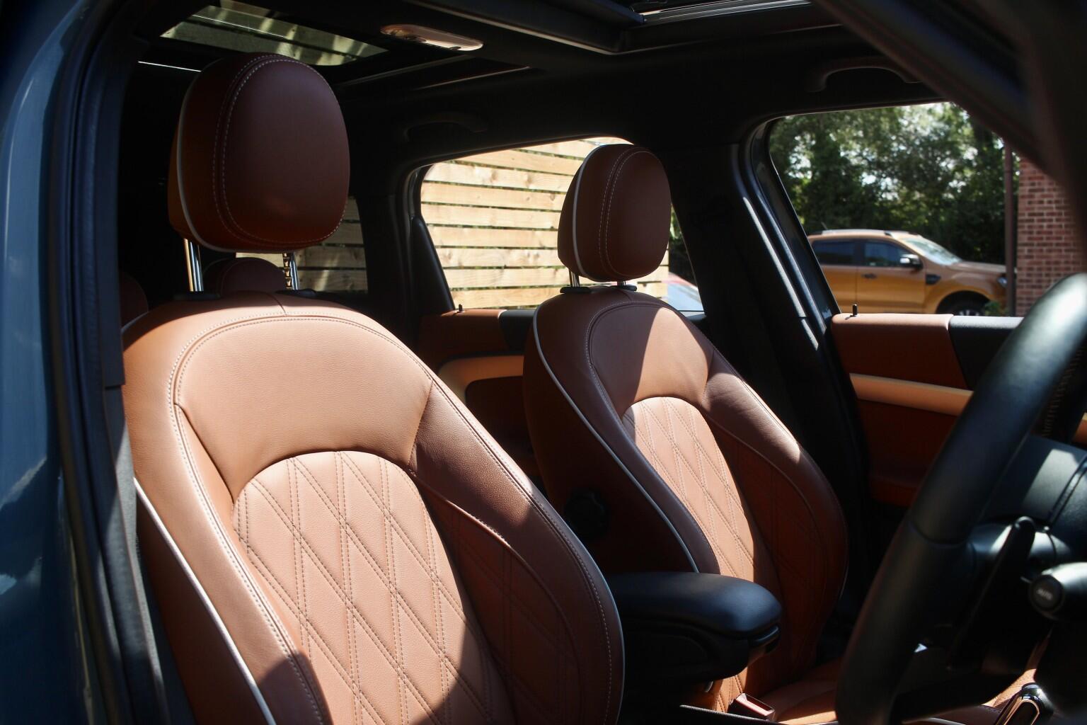 Mini Countryman view 9