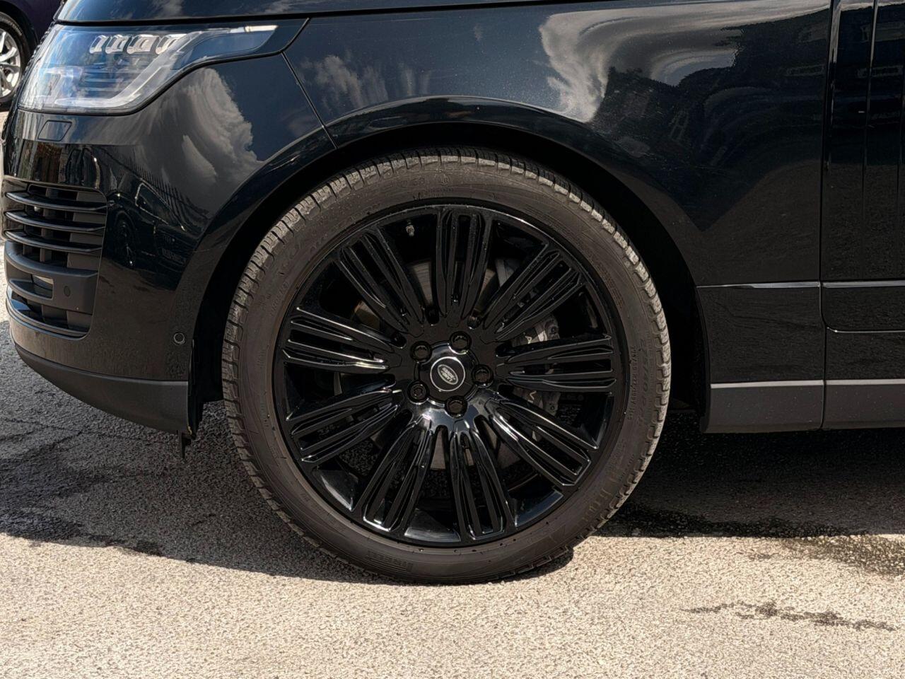 Land Rover Range Rover view 26