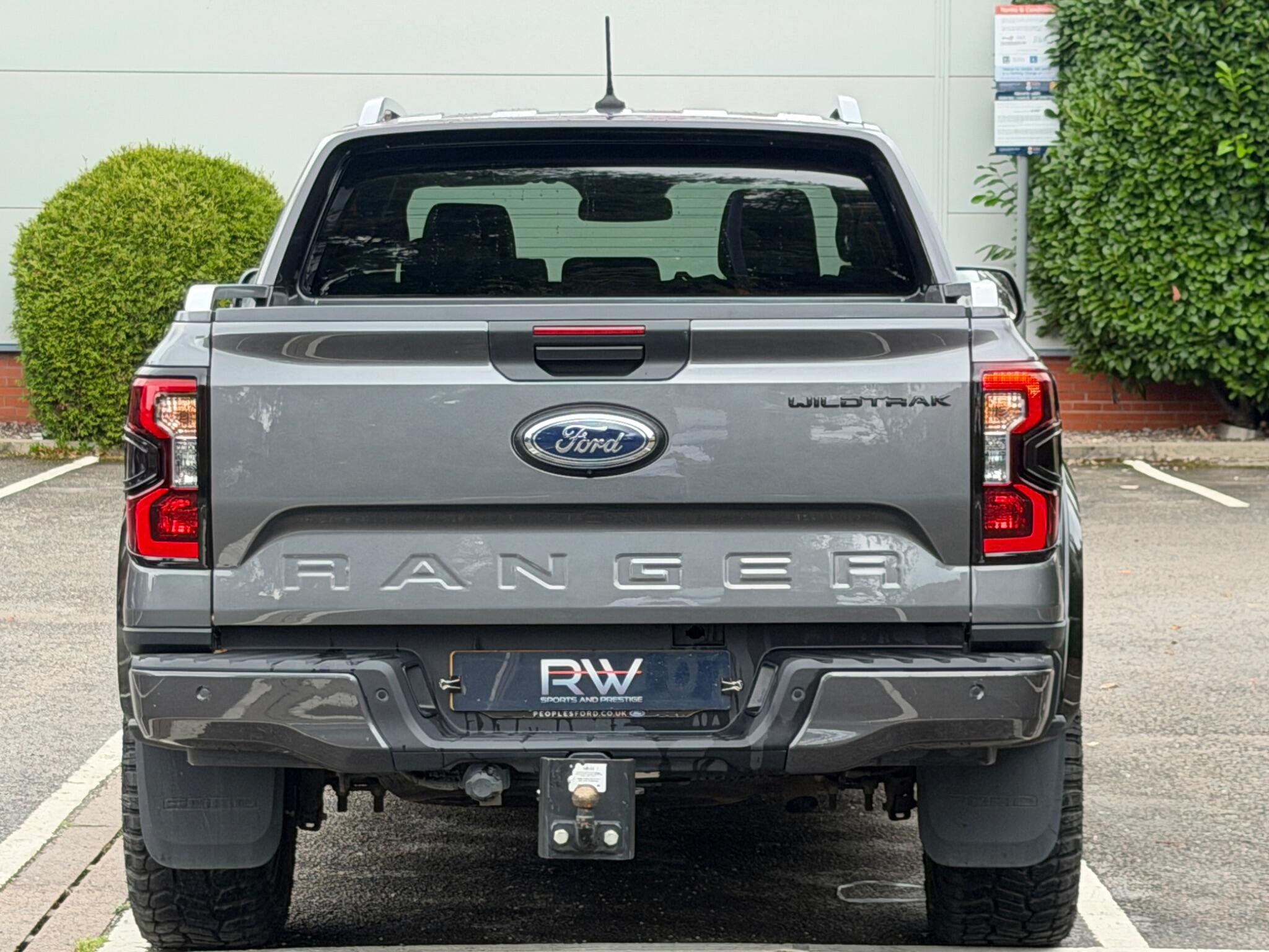 Ford Ranger view 43