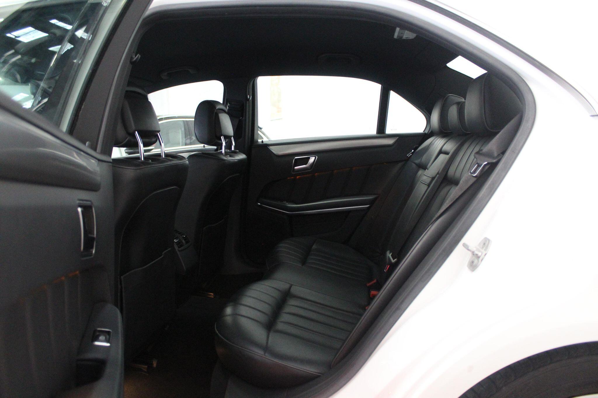 Mercedes-Benz E-Class view 51