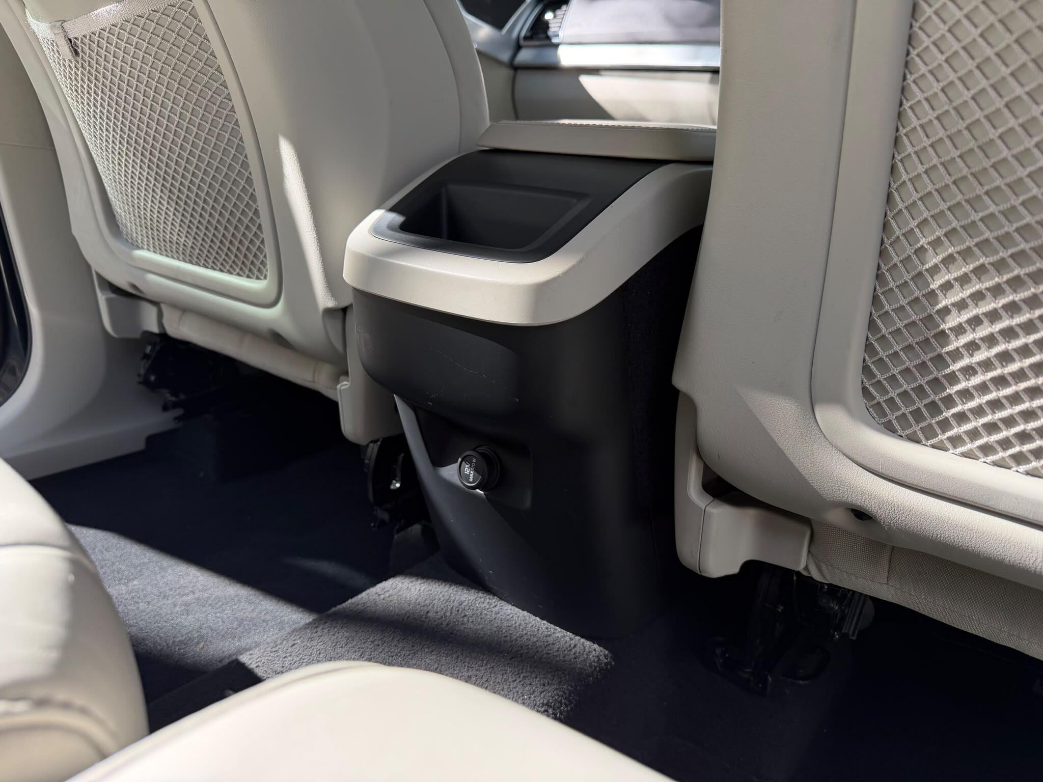 Volvo XC90 view 23
