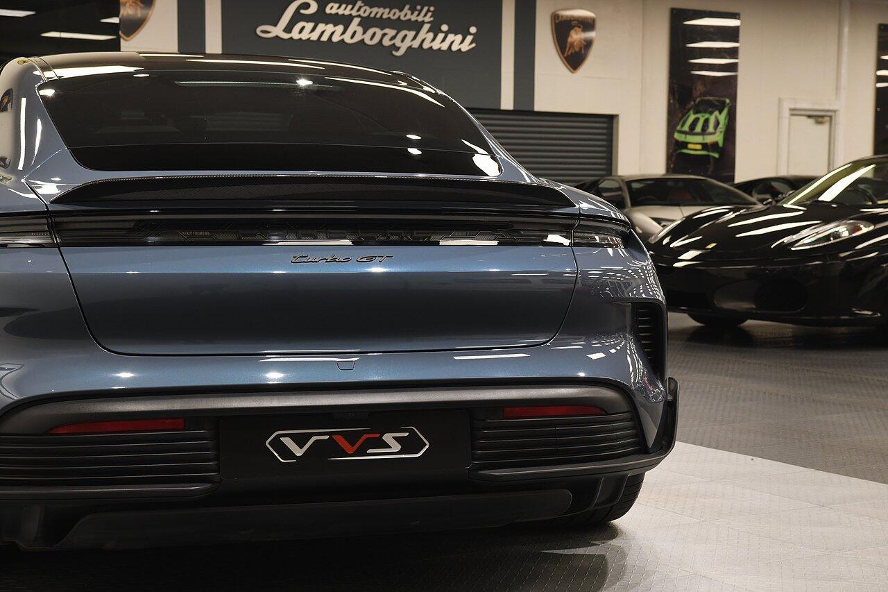 Porsche Taycan view 49