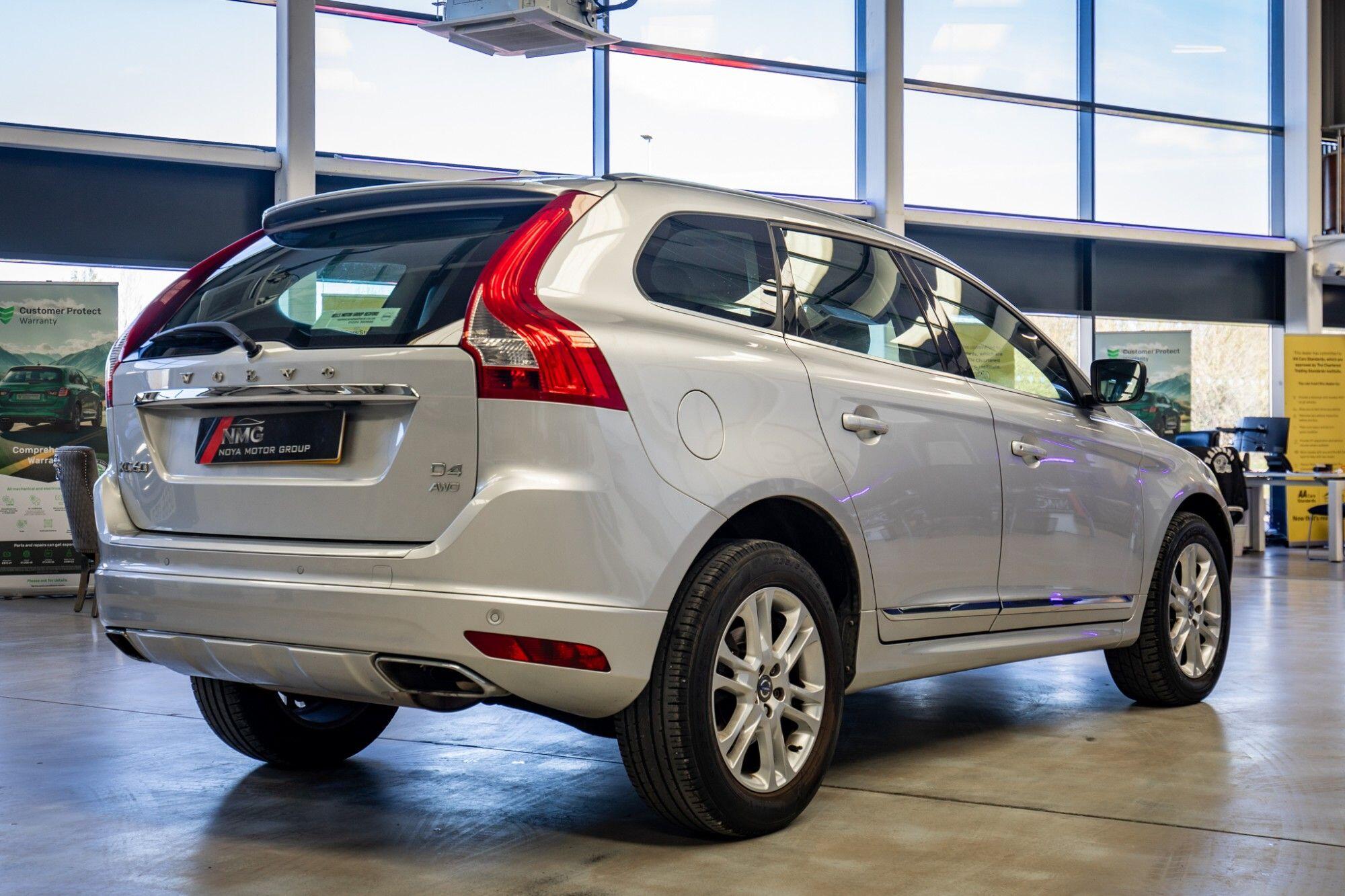 Volvo XC60 view 30
