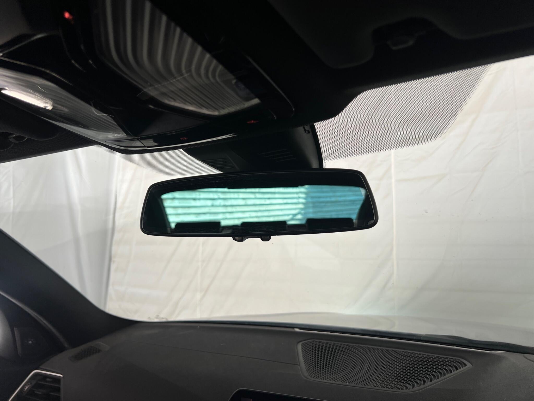 BMW 3 Series view 47