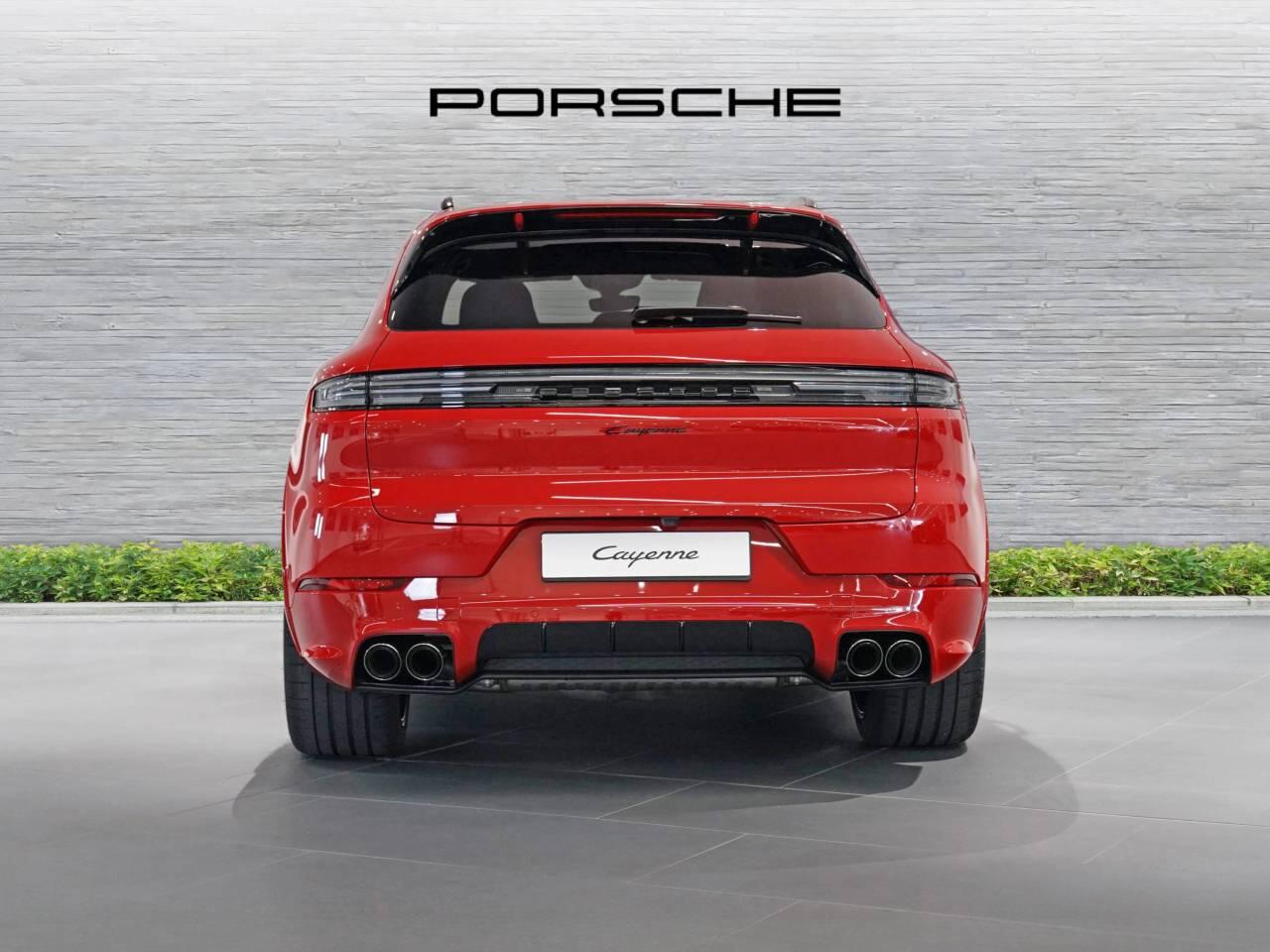 Porsche Cayenne view 7