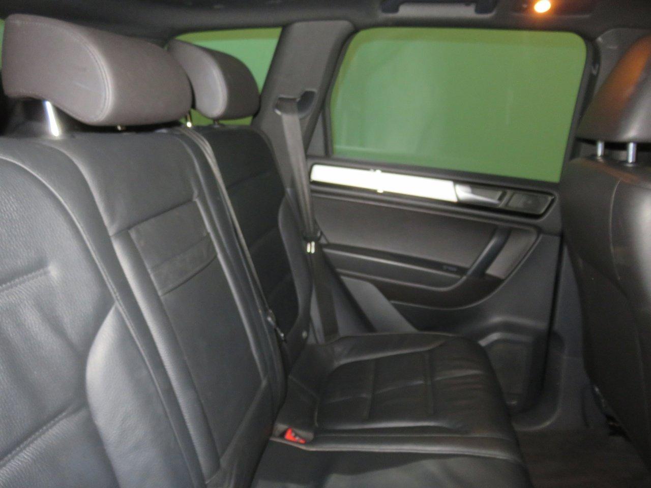 Volkswagen Touareg view 58