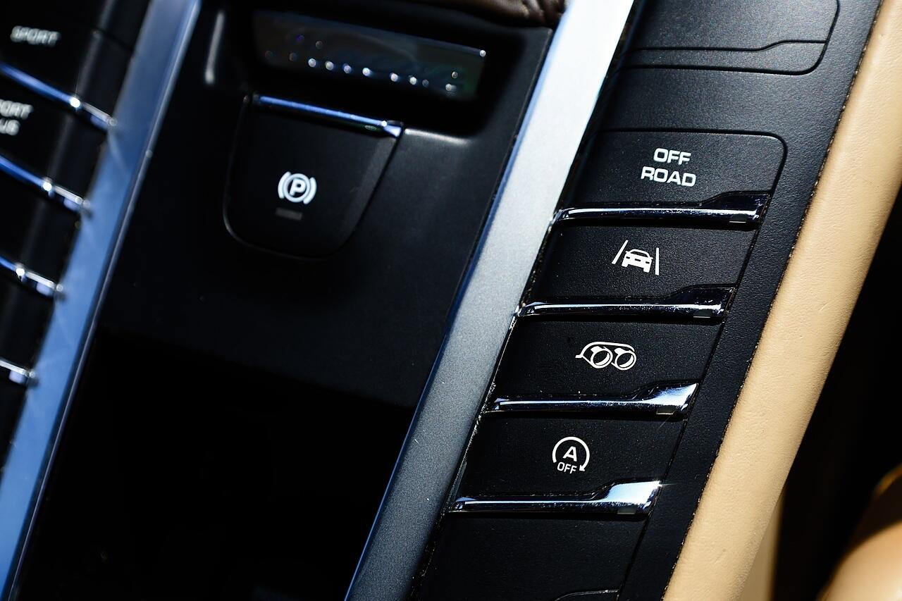 Porsche Macan view 18