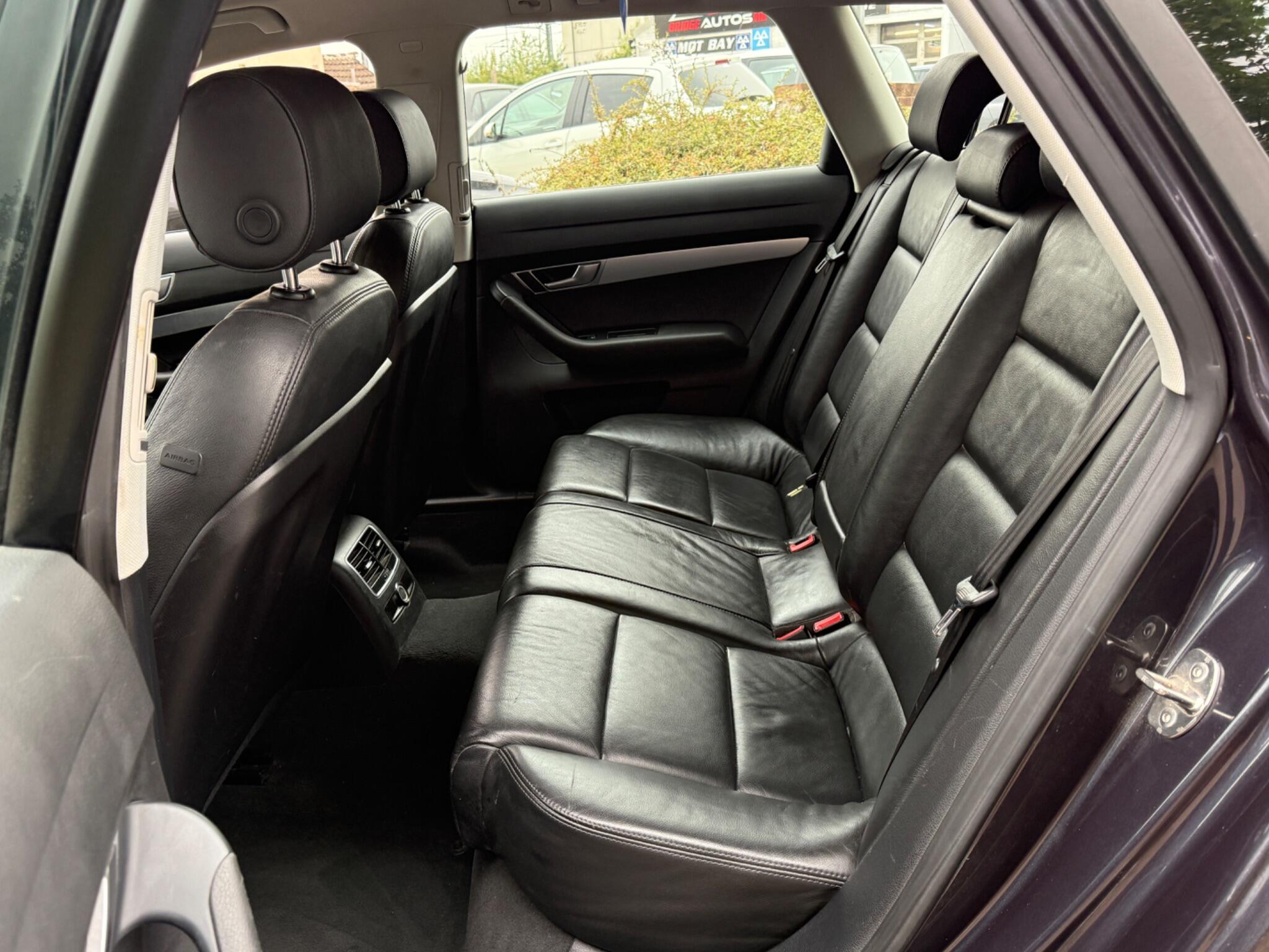 Audi A6 Avant - Image 16