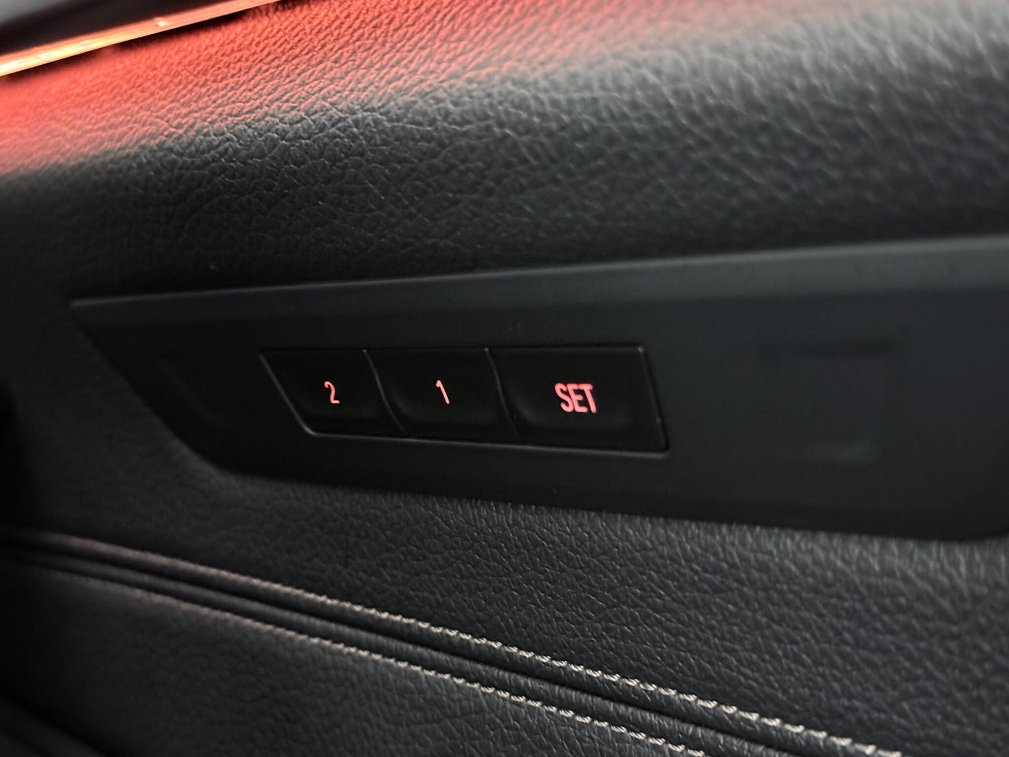 BMW 5 Series view 17