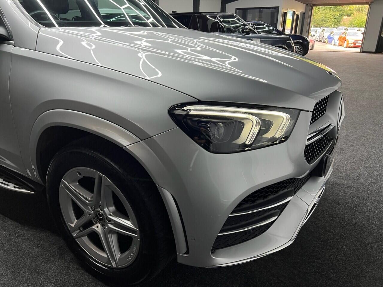 Mercedes-Benz Gle view 18