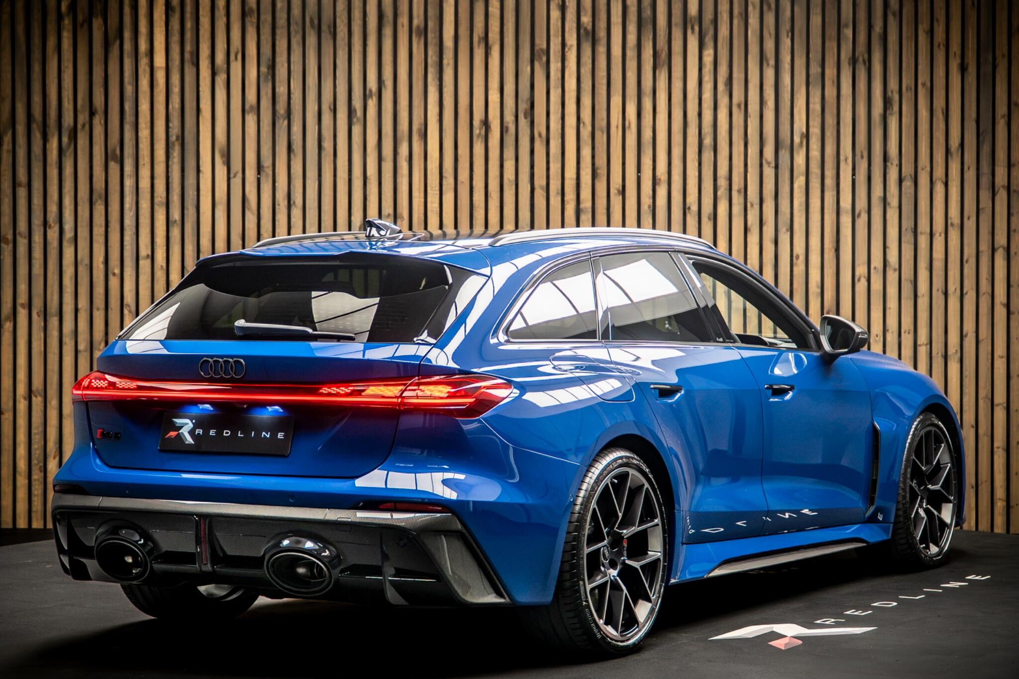 Audi RS5 view 4