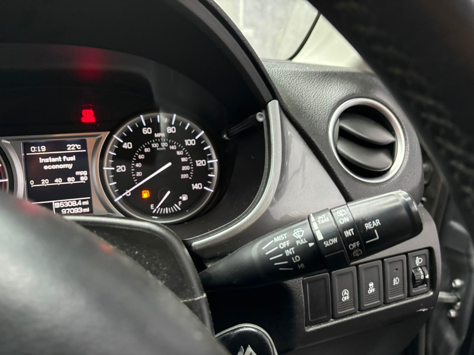 Suzuki Vitara view 16