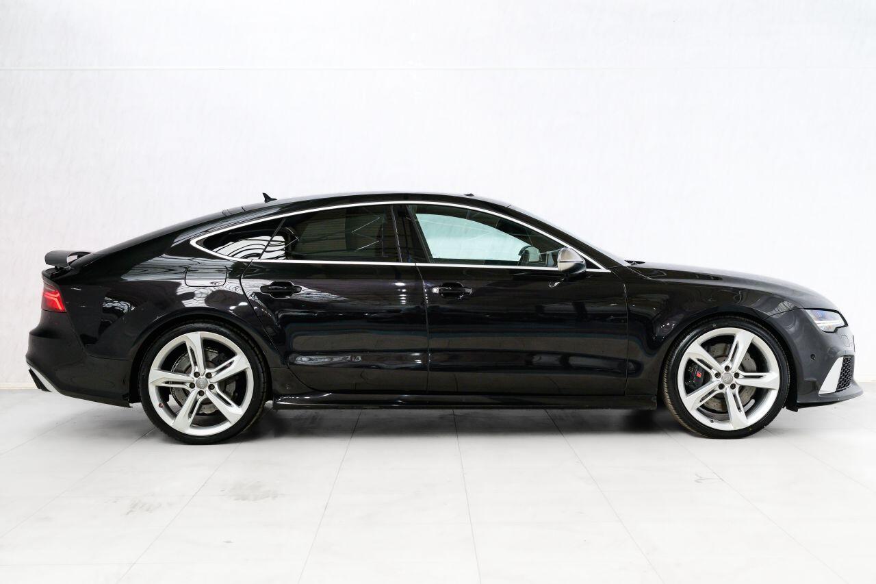Audi RS7 view 9