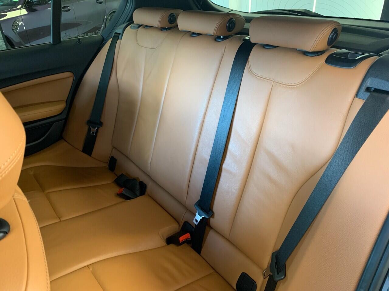 BMW 1 Series view 29