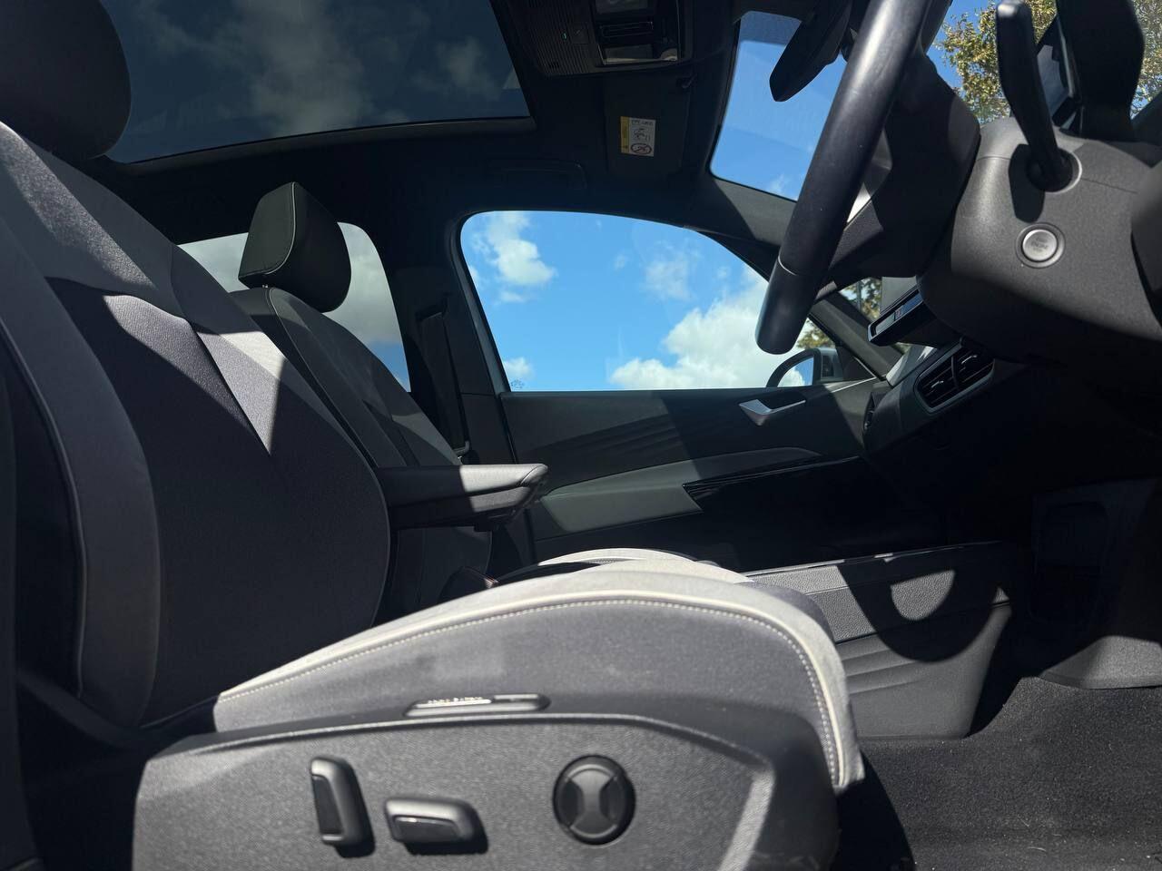 Volkswagen Id.3 view 14