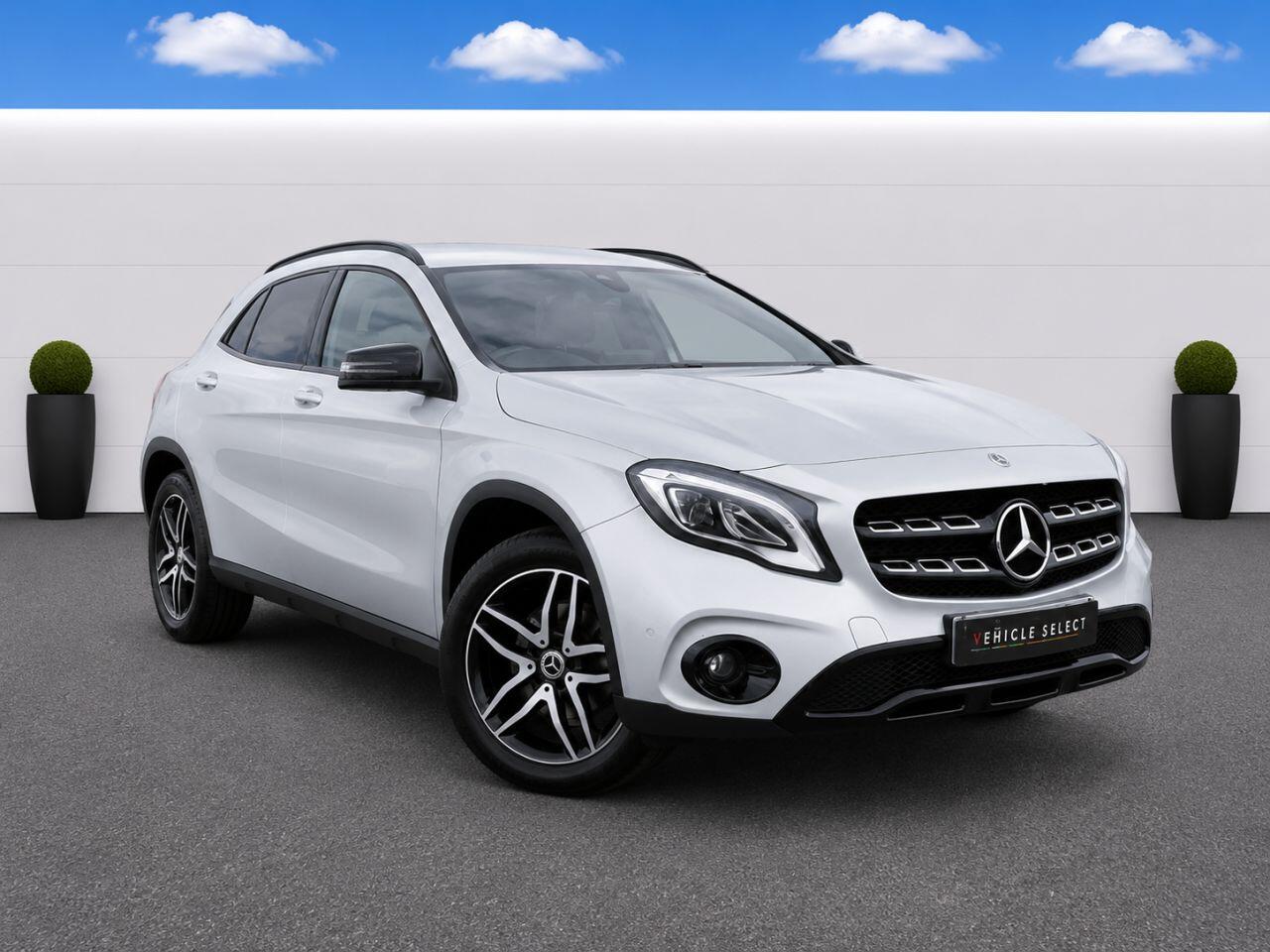 Mercedes-Benz Gla view 6